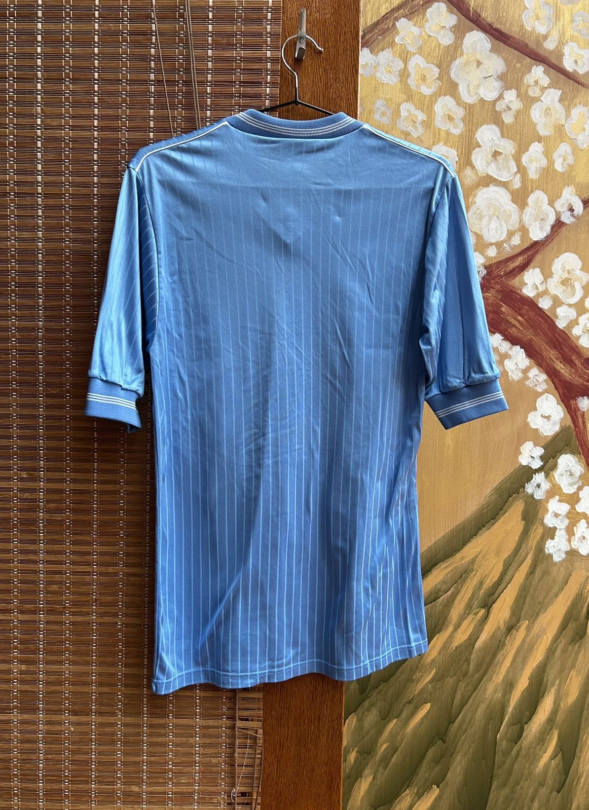 Umbro 80s Umbro Blue Striped V-Neck Football Soccer Jersey Size US M / EU 48-50 / 2 - 2 Thumbnail