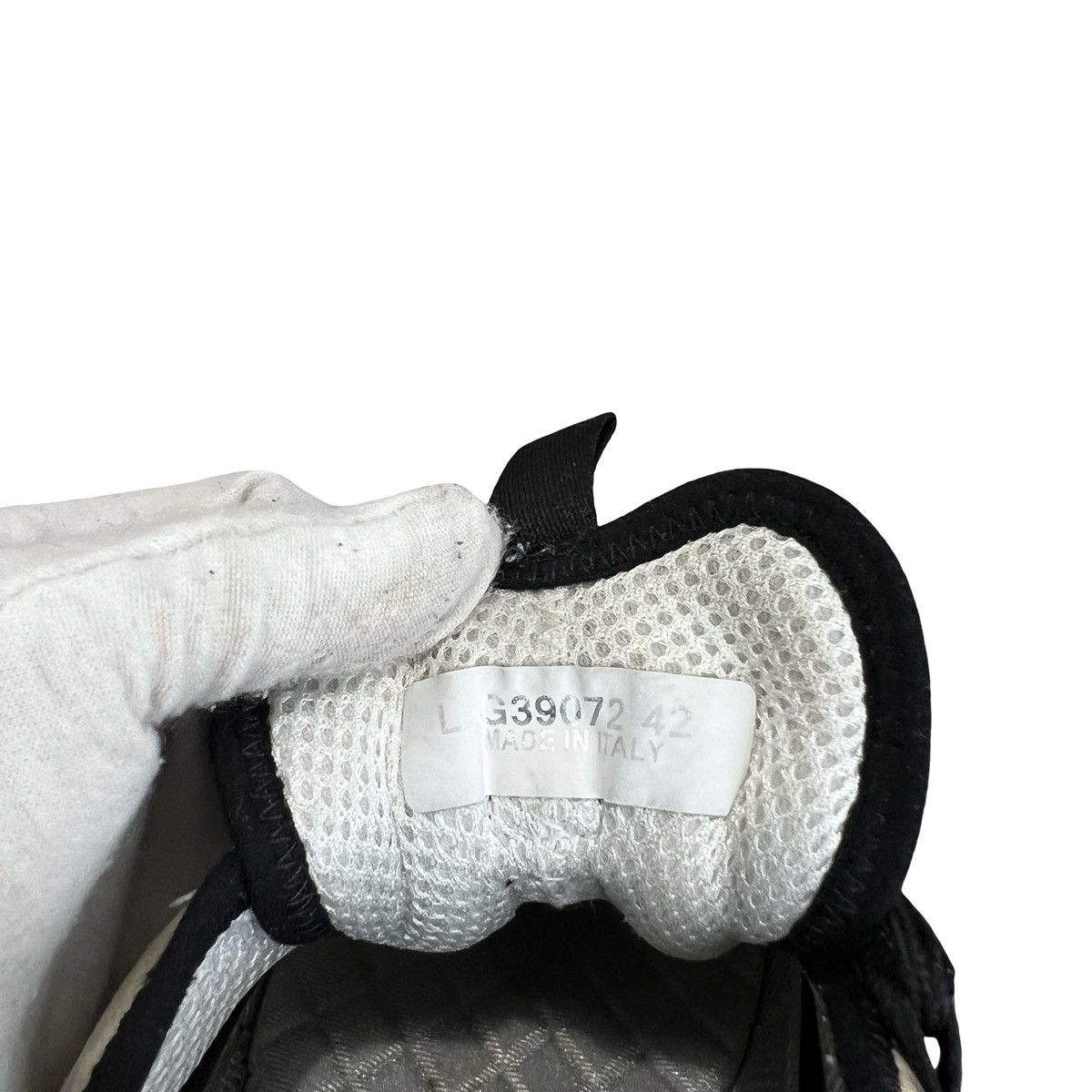Chanel CHANEL Logo Matelasse Coco Mark Sneakers mesh Suede White Size US 9 / EU 42 - 7 Thumbnail