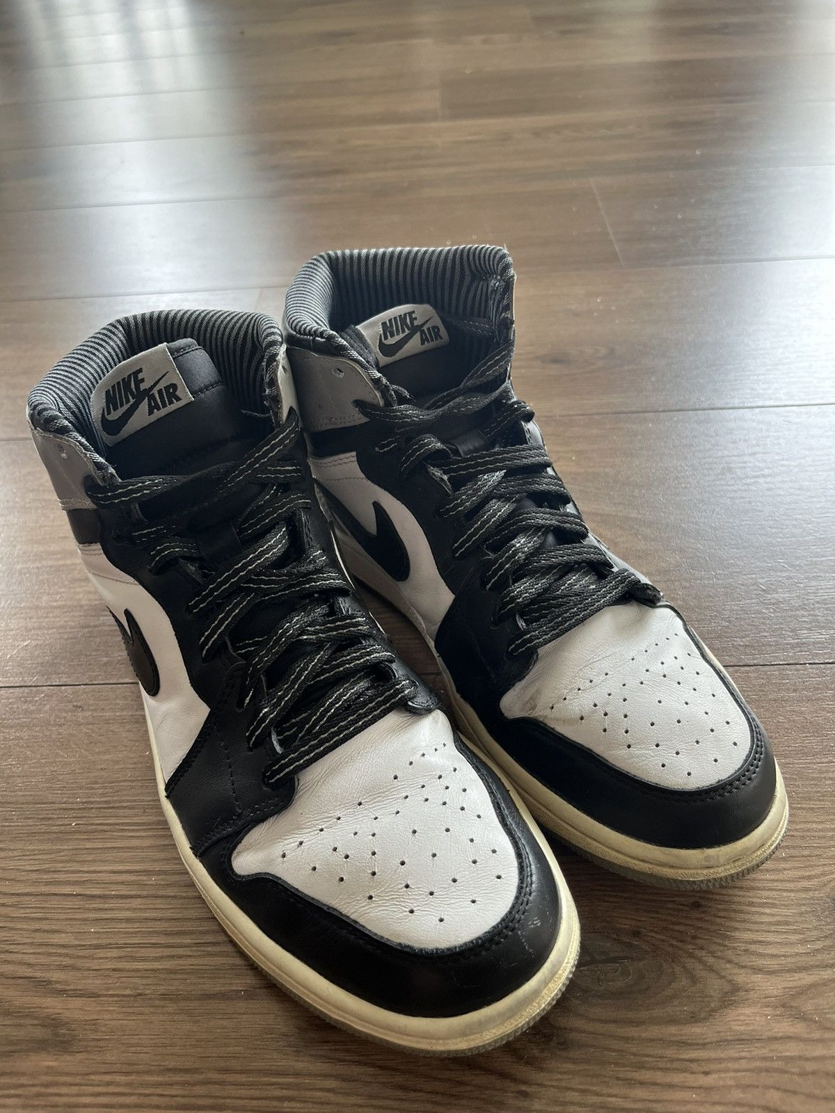 Jordan Brand Jordan 1 “Barons” white/black/Grey Size US 9 / EU 42 - 9 Thumbnail