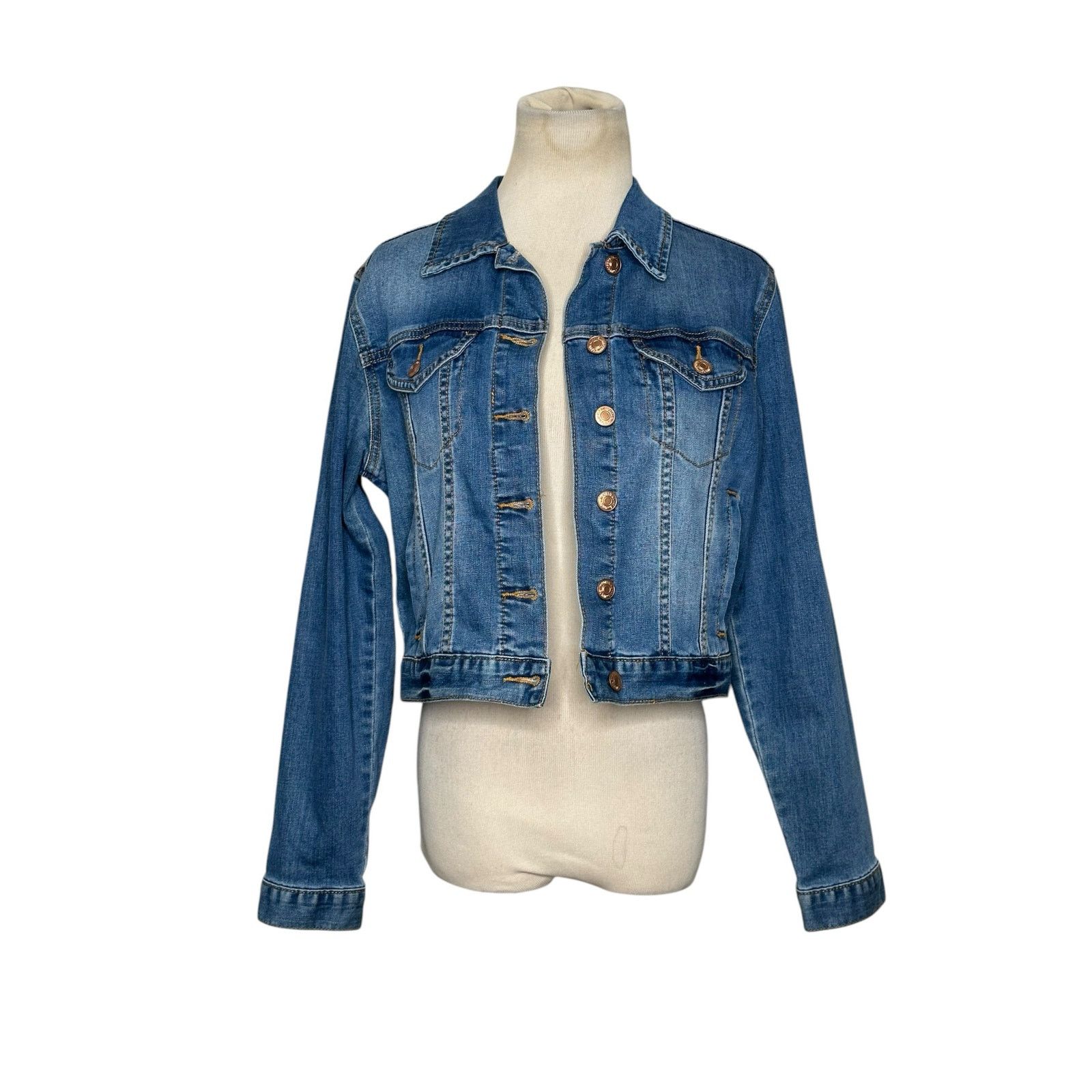 Forever 21 Forever 21 blue denim long sleeves button jean jacket size M Size M / US 6-8 / IT 42-44 - 7 Thumbnail