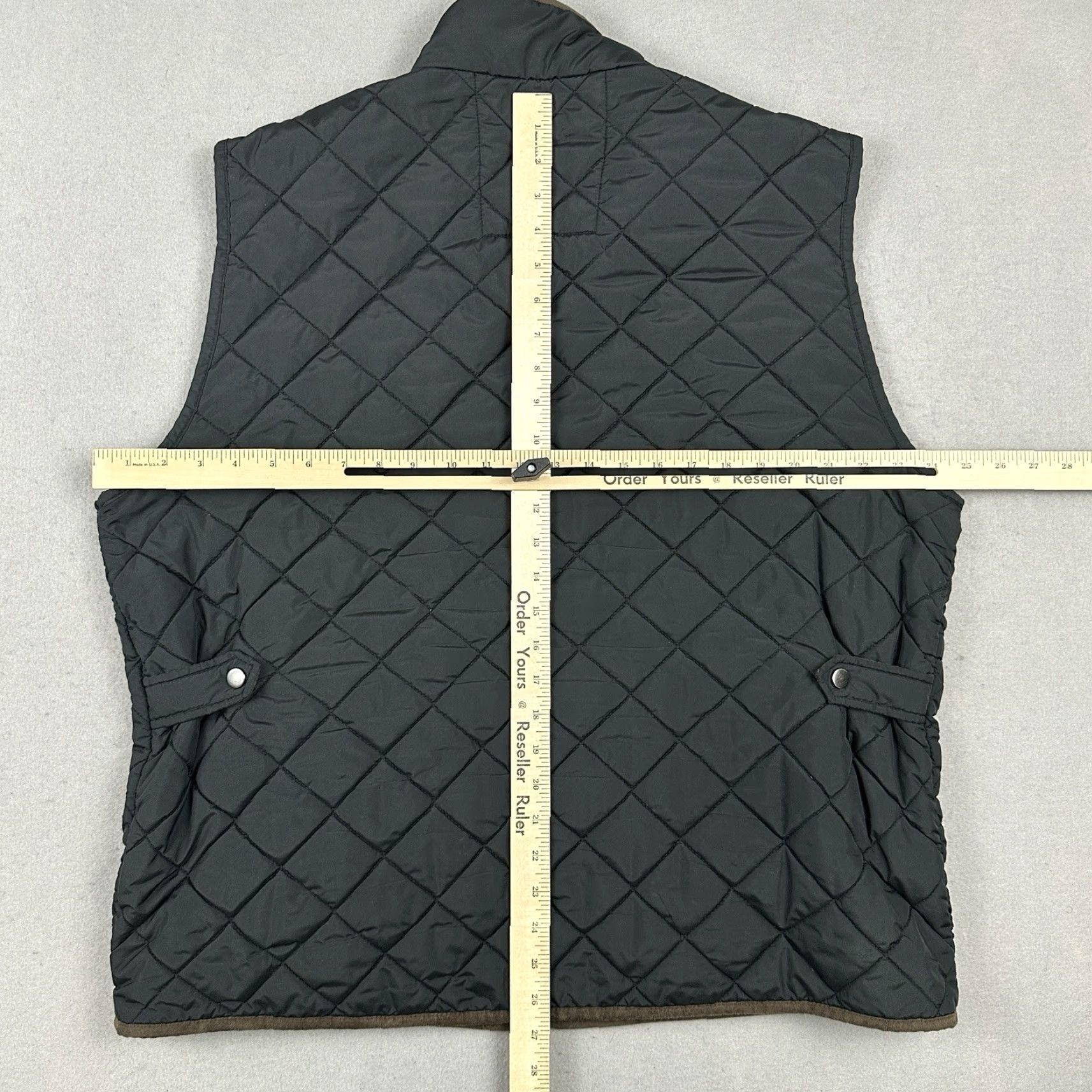 Peter Millar Peter Millar Vest Men 2XL Black Zip Sleeveless Jacket Logo Embroidered Windbreaker Golf Medieval-? Size US XXL / EU 58 / 5 - 5 Thumbnail