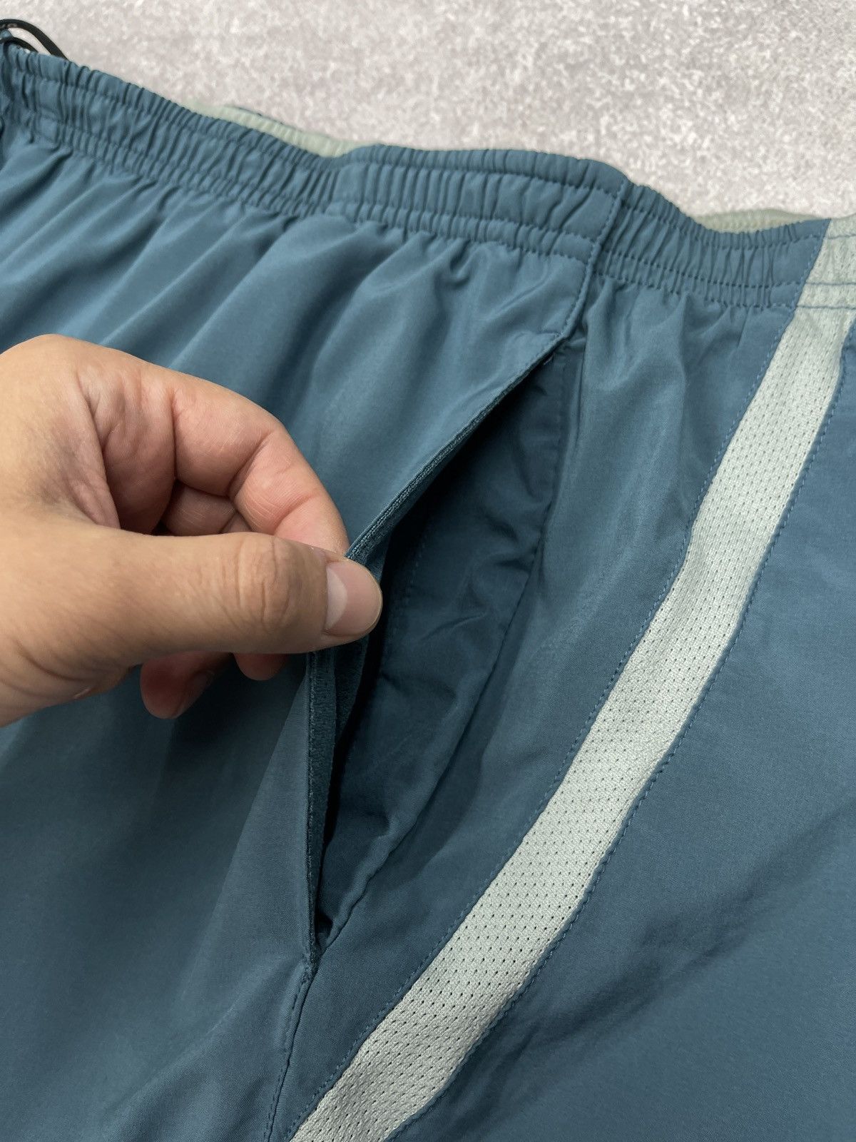 Nike Mens Nike Running Dri Fit Shorts Blue Y2K ACG TN Size L Size US 34 / EU 50 - 8 Thumbnail