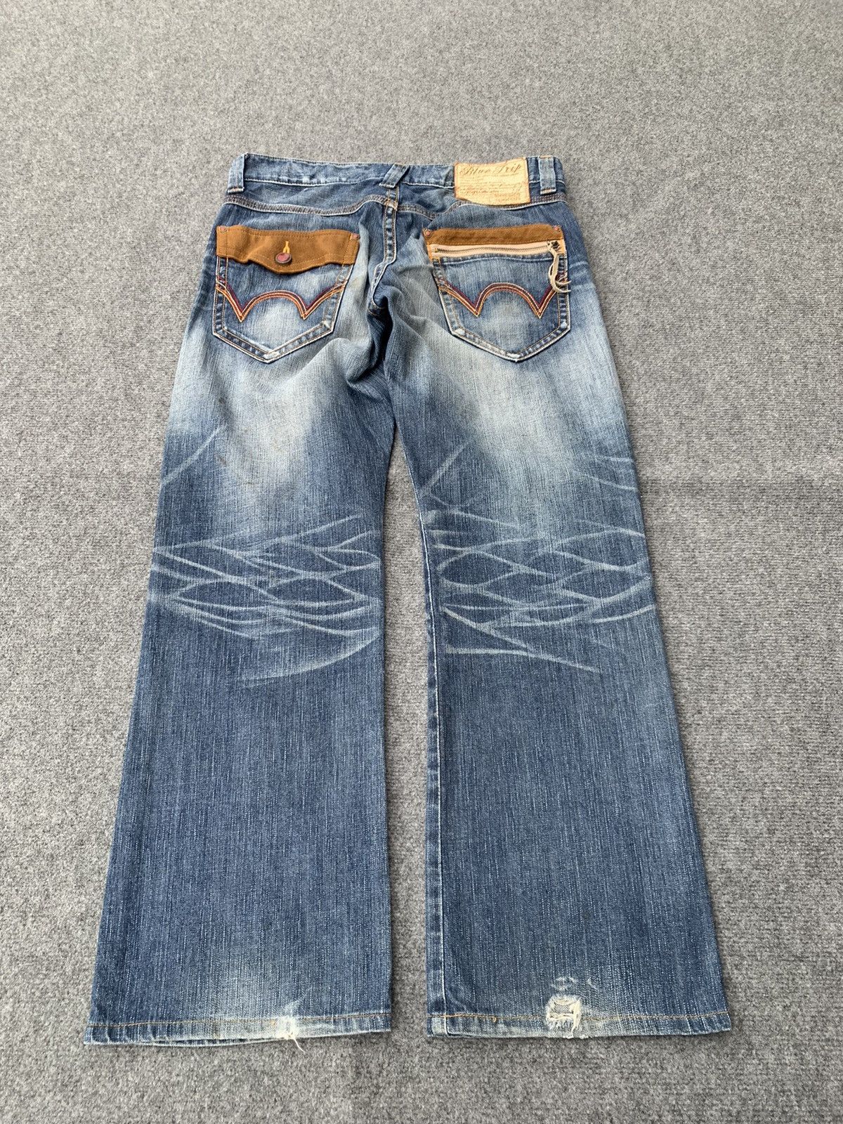 Edwin Flare Edwin Blue Trip 503 dirty faded. Size US 34 / EU 50 - 1 Thumbnail