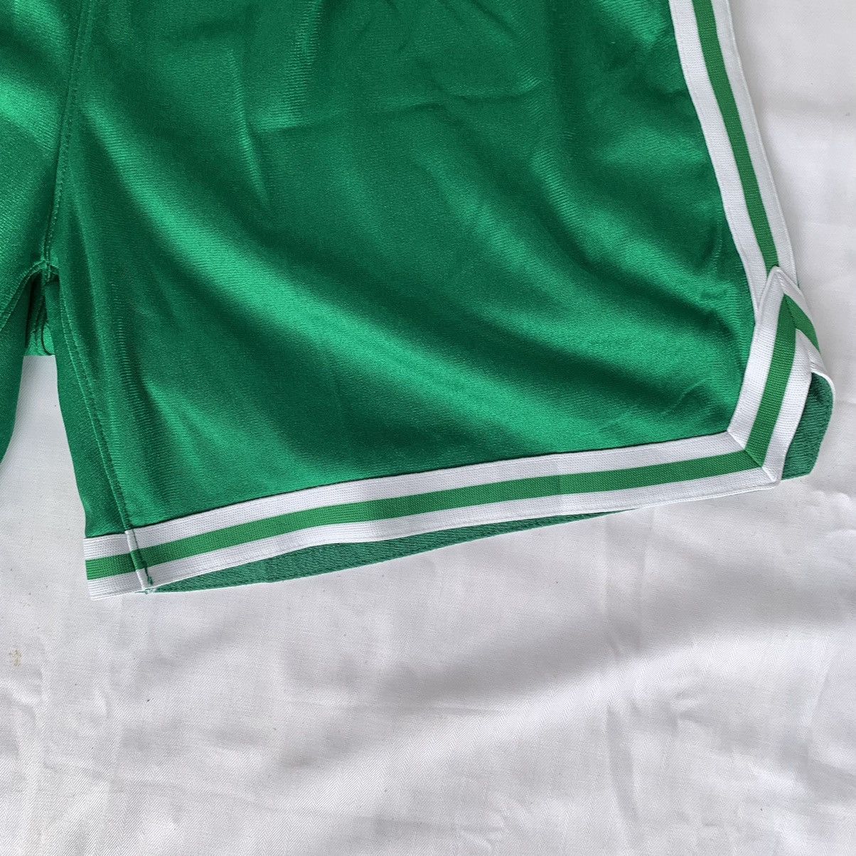 NBA × Vintage Vintage 80s boston celtics shorts Size US 33 - 5 Thumbnail