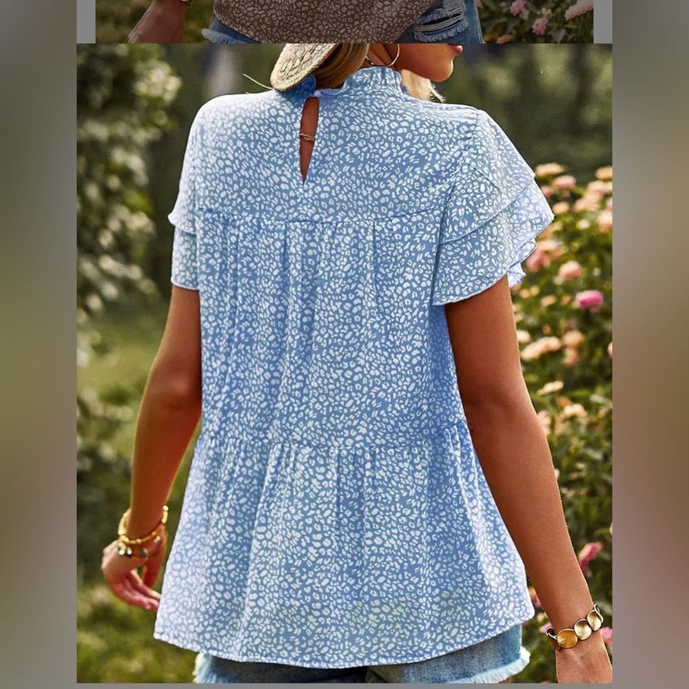Other Amazon size XL blue with white dizzy flowers Size XL / US 12-14 / IT 48-50 - 1 Thumbnail