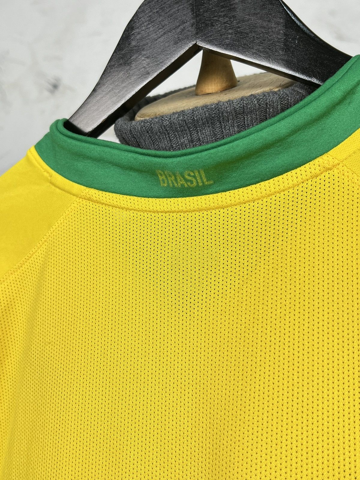 Nike Vintage Nike Brazil National Team Jersey 9 Size L - XL Size US XL / EU 56 / 4 - 9 Thumbnail