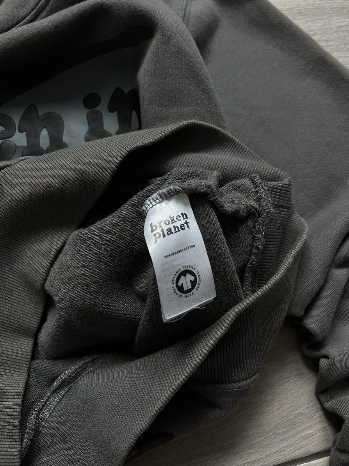 Broken Planet Broken Planet ‘Hidden in the Dark’ Bat print Hoodie Size US XS / EU 42 / 0 - 11 Thumbnail