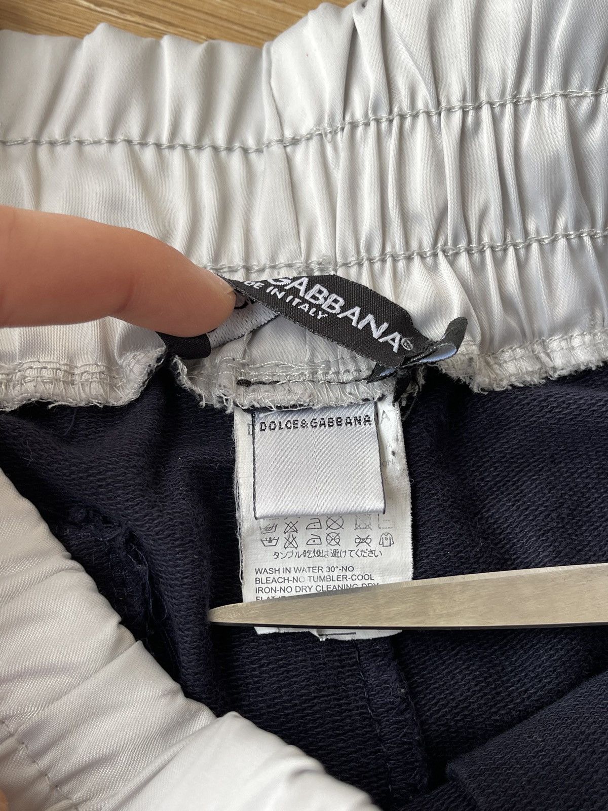 Dolce & Gabbana 90s Dolce Gabbana Stripped Sweatpants Retro Sportswear Y2K Size US 30 / EU 46 - 16 Thumbnail
