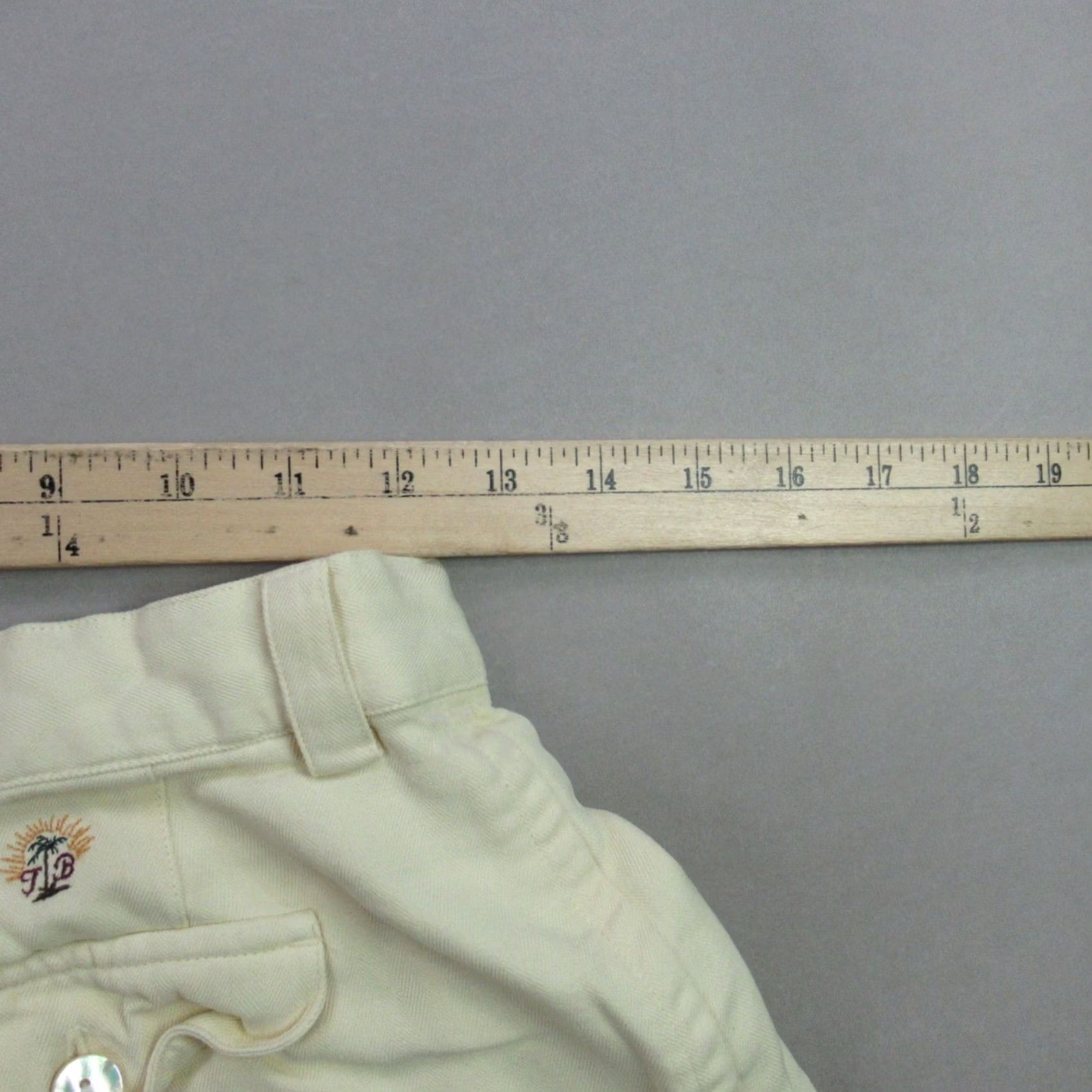 Tommy Bahama Tommy Bahama Shorts Chino 6 Yellow Lightweight Pockets Outdoors Womens Size 28" / US 6 / IT 42 - 6 Thumbnail