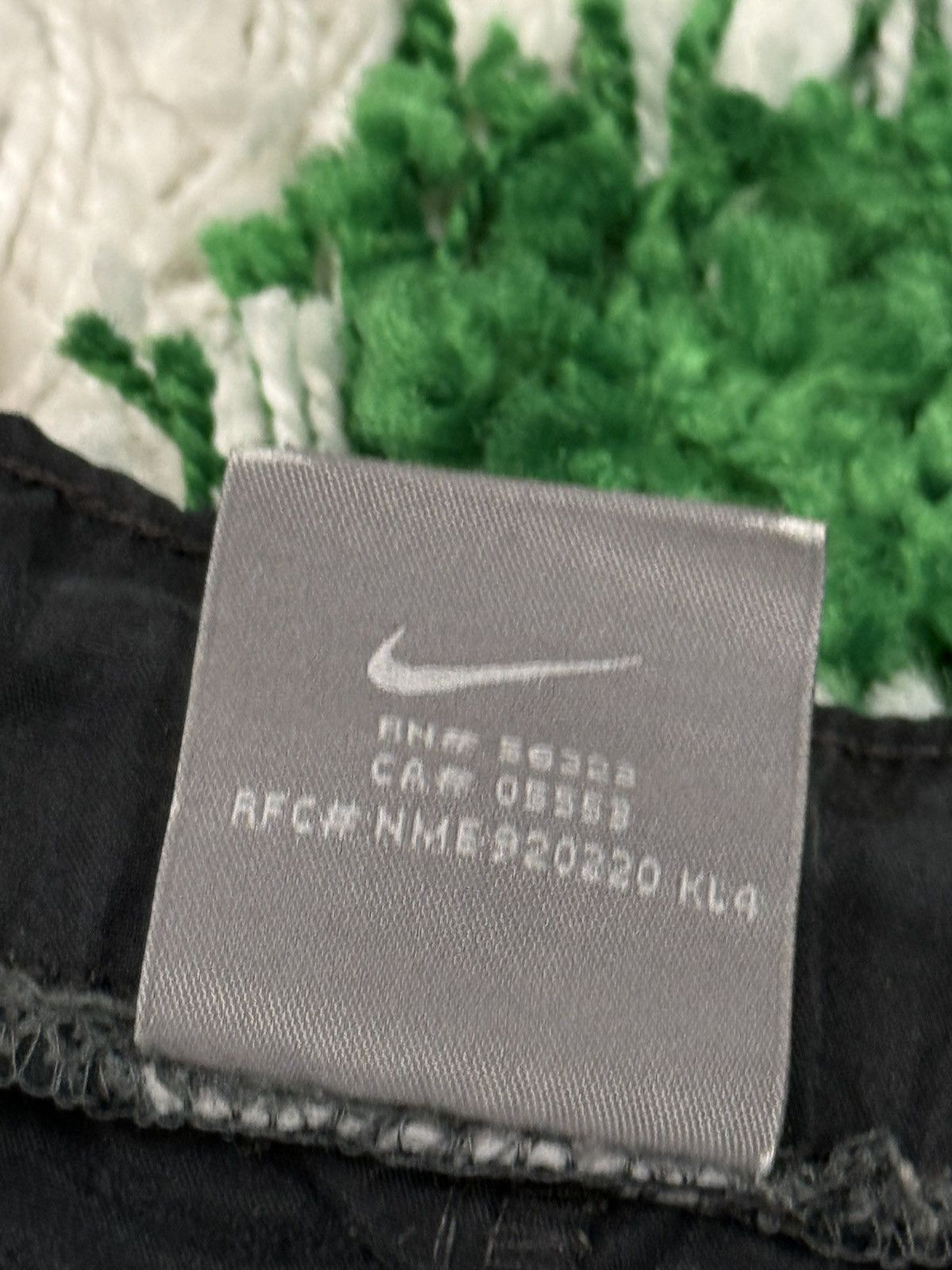 Nike Vintage Nike Distressed Black Grey Shorts Silver Tag XL Size US 36 / EU 52 - 5 Thumbnail