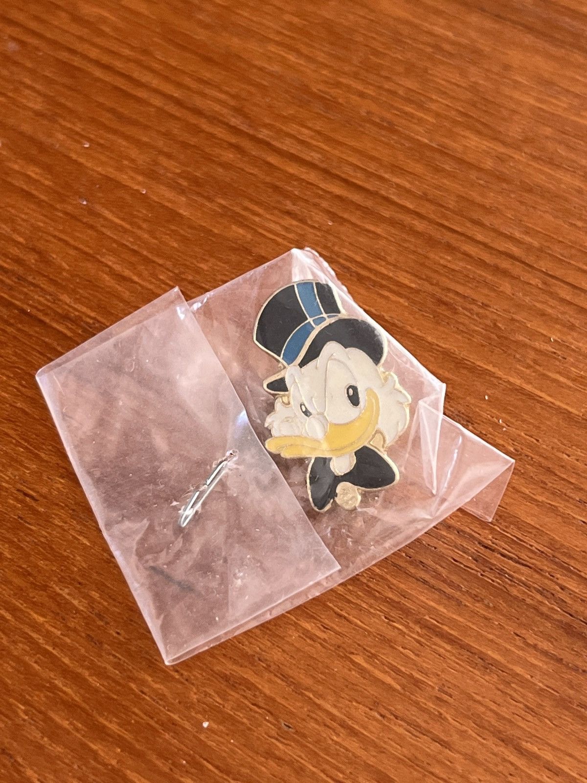 Disney Uncle Scrooge (Disney) vintage pin Size ONE SIZE - 1 Thumbnail