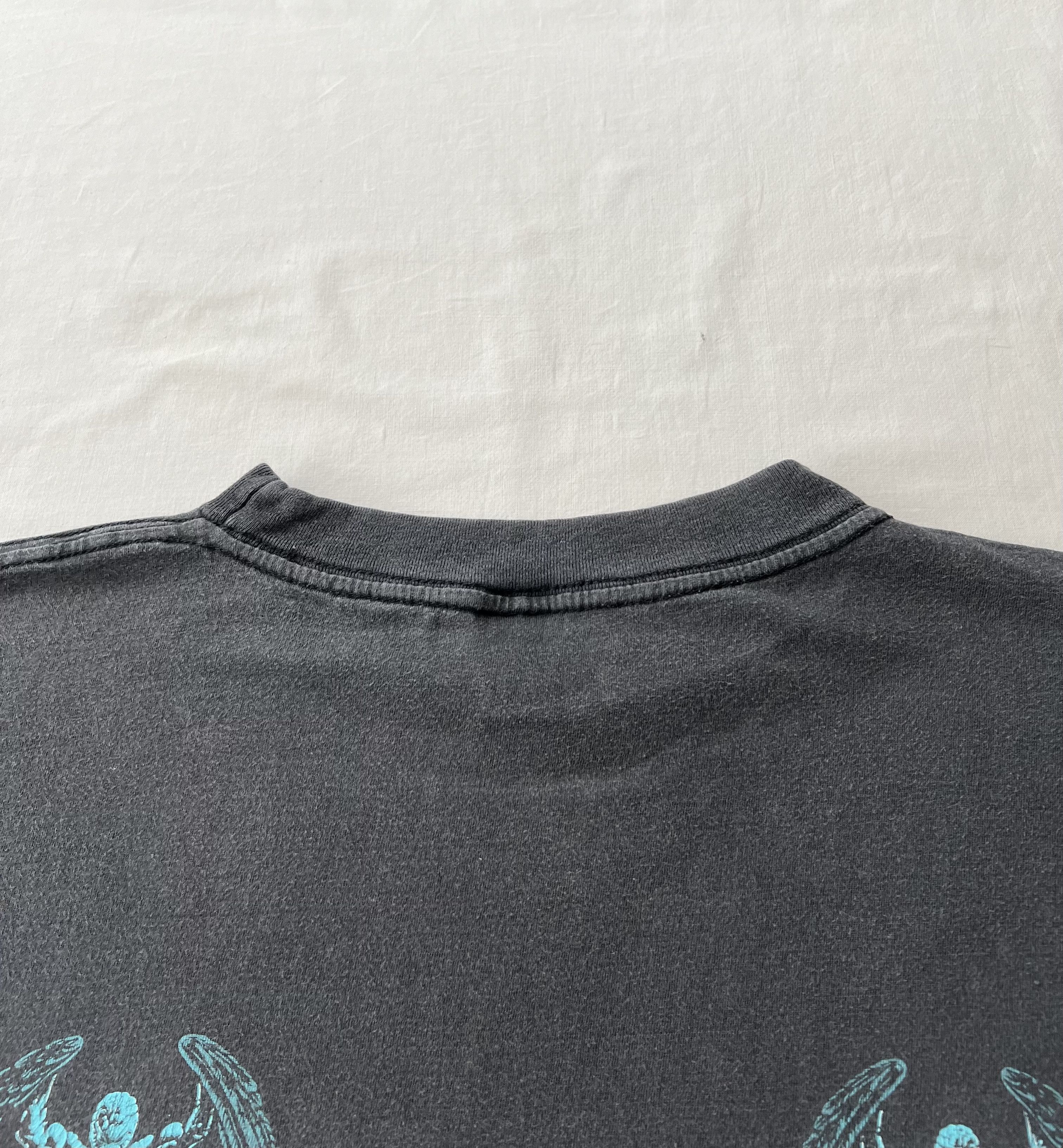 Band Tees Vintage 1994 Monster of Rock Donington Faded Black T-shirt Size US XL / EU 56 / 4 - 16 Thumbnail