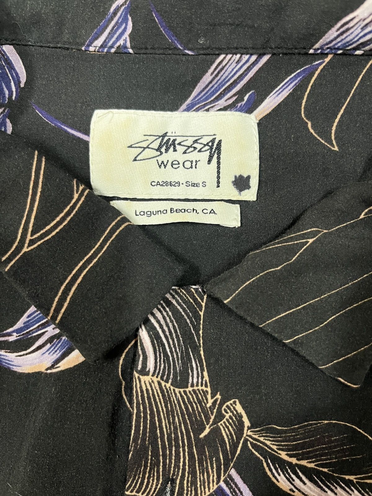 Stussy Stussy laguna beach hawaiian shirt rayon missing one button Size US S / EU 44-46 / 1 - 7 Thumbnail