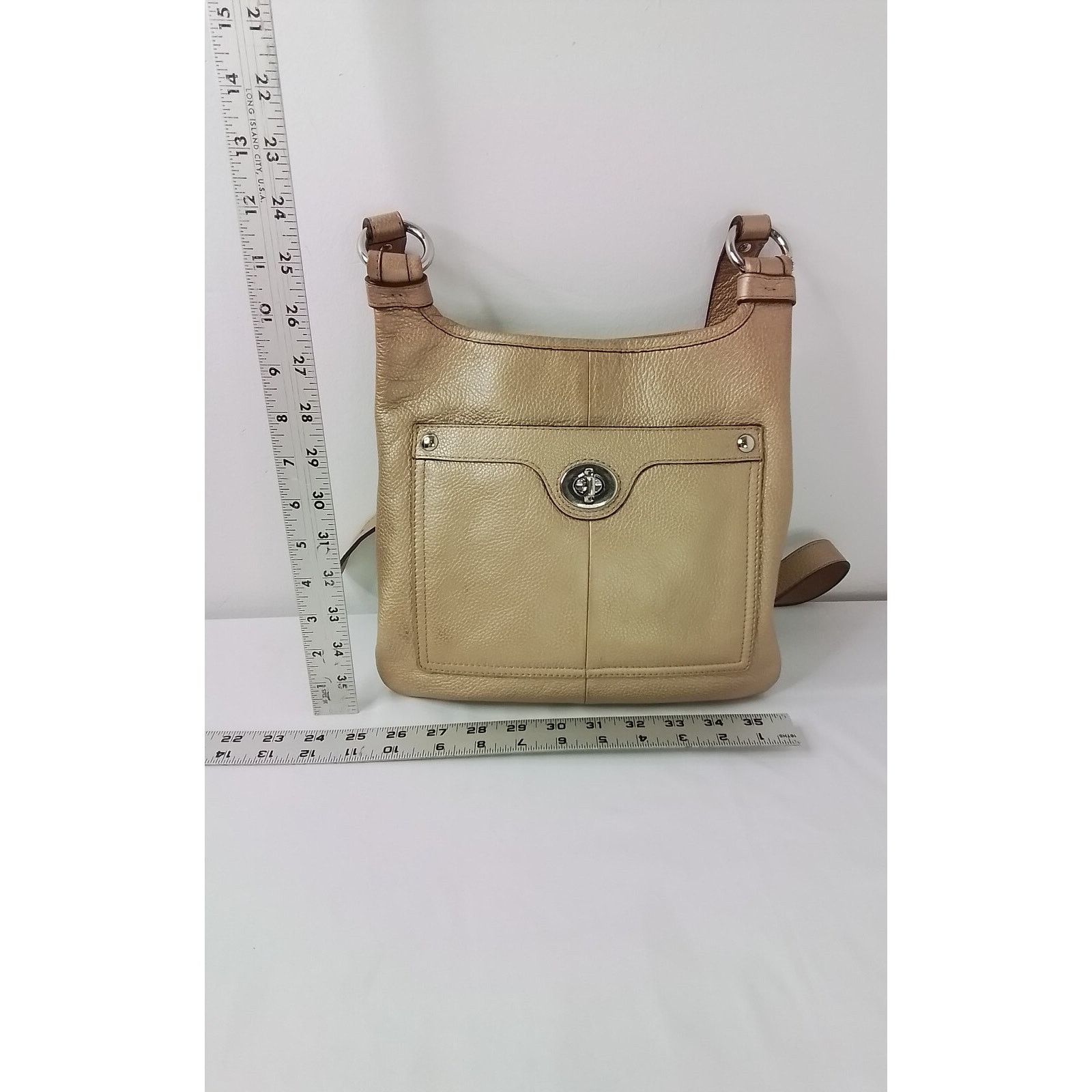 Coach Coach Metallic Leather Purse #W2787 Size ONE SIZE - 7 Thumbnail