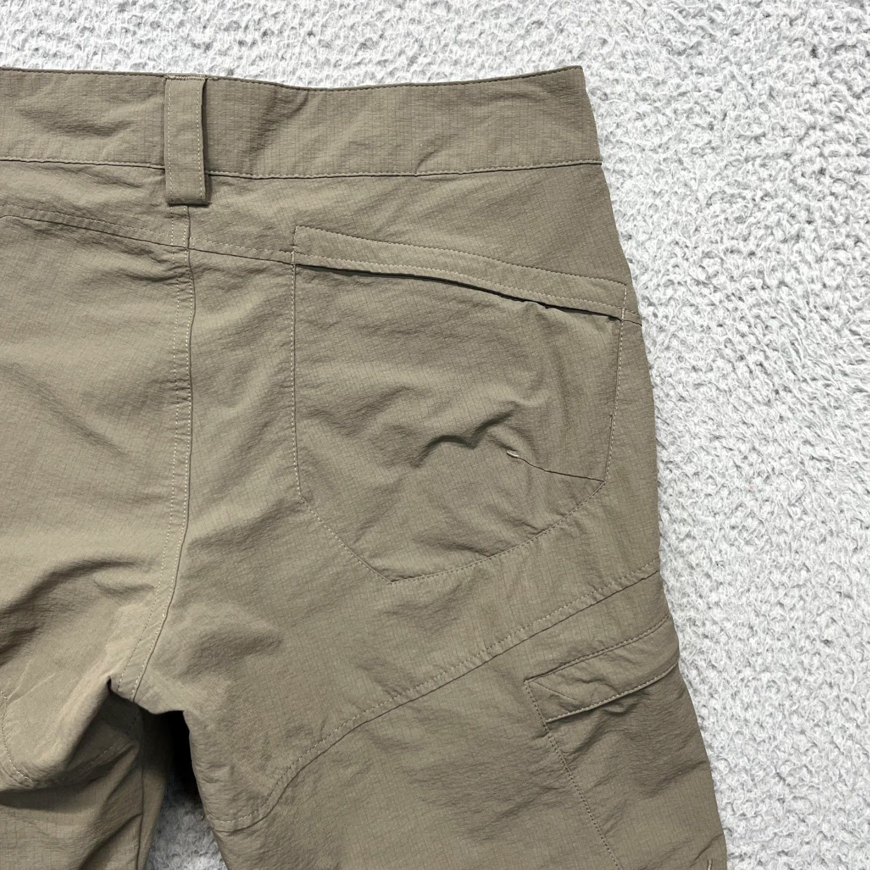 Salomon Salomon Shorts Mens 28 Green Stretch Nylon Cargo Hiking Outdoor Travel Shirt Size US 28 / EU 44 - 6 Thumbnail