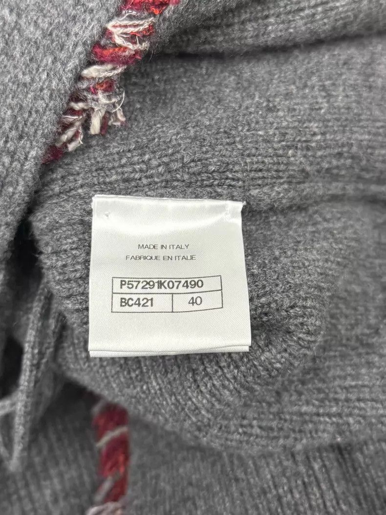 Chanel Chanel Gray coco letter printed tweed stitching ticed cash Size S / US 4 / IT 40 - 6 Thumbnail