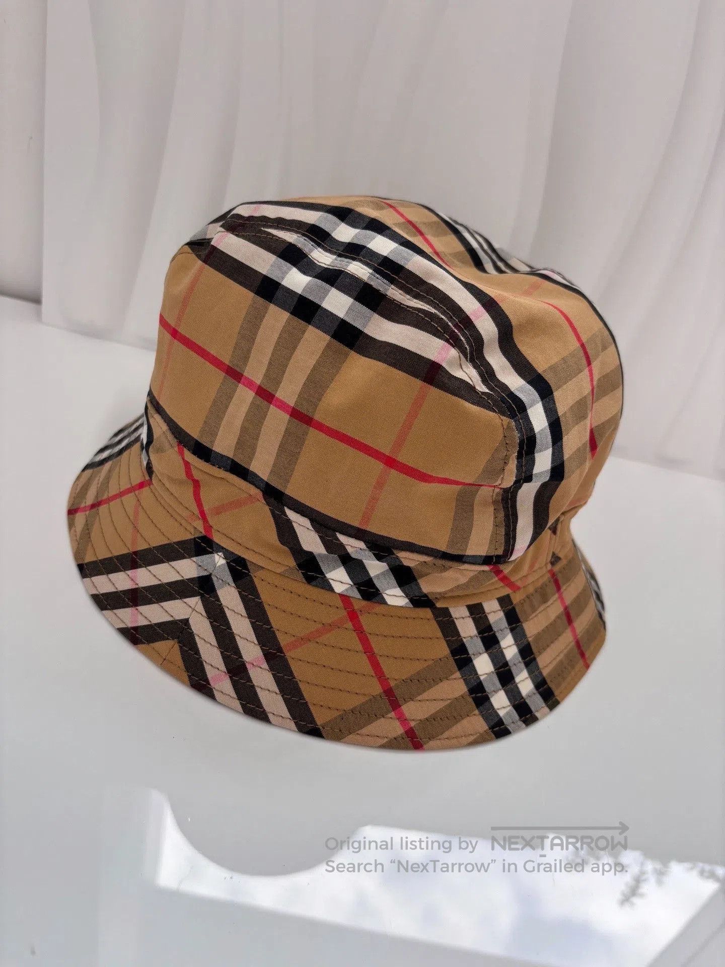 Burberry Burberry Classic Check Bucket Hat. Size ONE SIZE - 1 Thumbnail