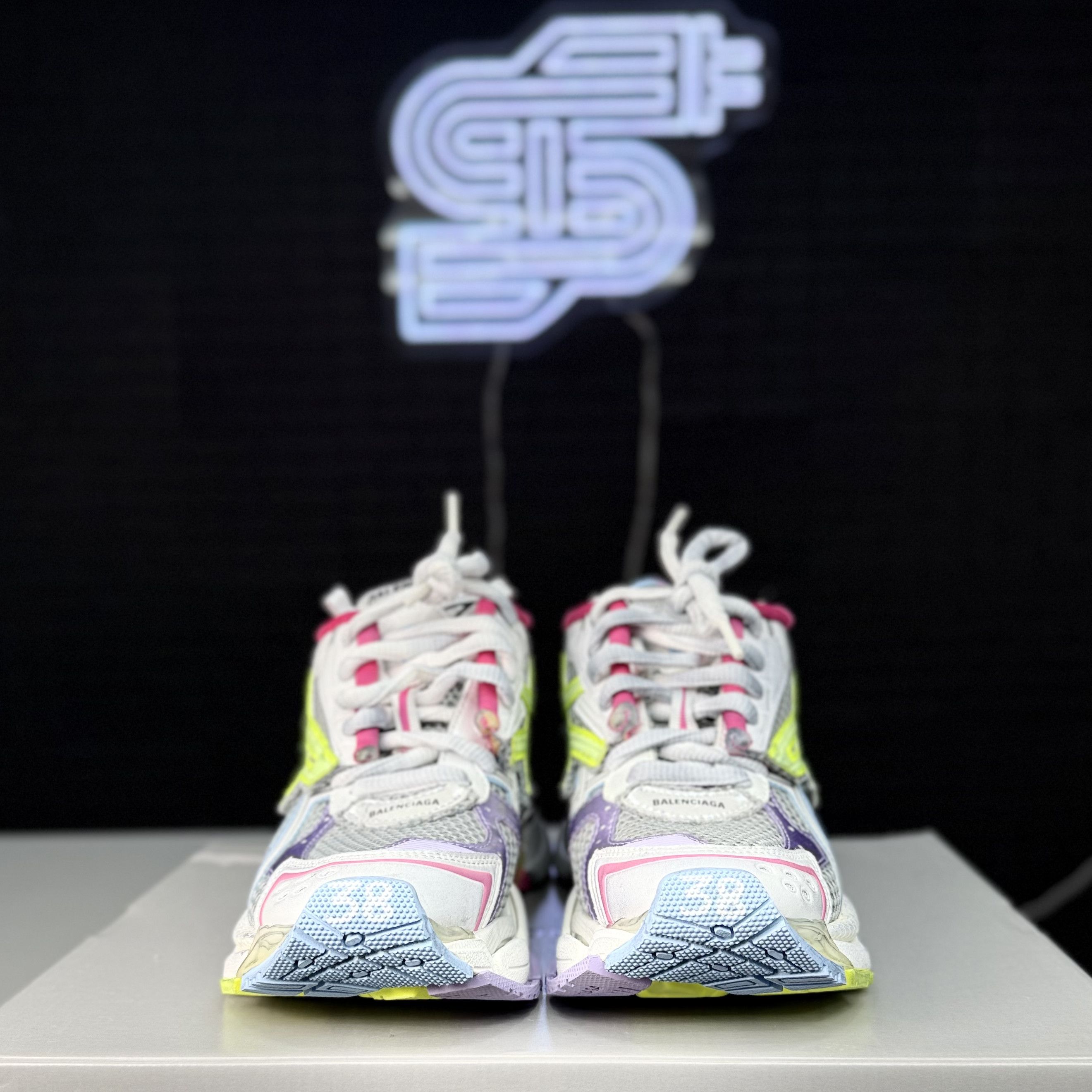Balenciaga Balenciaga Runner White/Pink/Lime Size US 5.5 / EU 38 - 5 Thumbnail