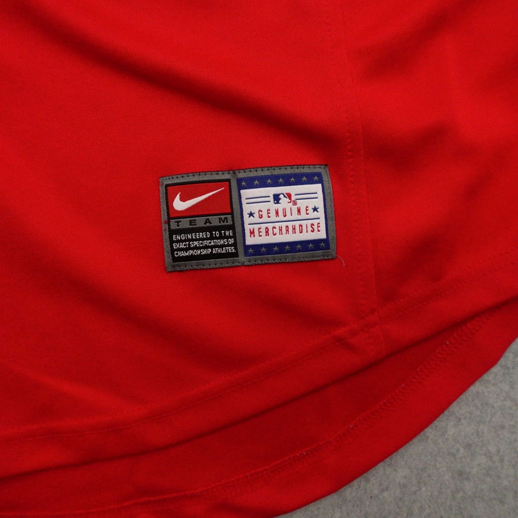 Nike VINTAGE Nike MLB Philadelphia Phillies Jim Thome Red Jersey Shirt Adult Large Mens Size US L / EU 52-54 / 3 - 5 Thumbnail