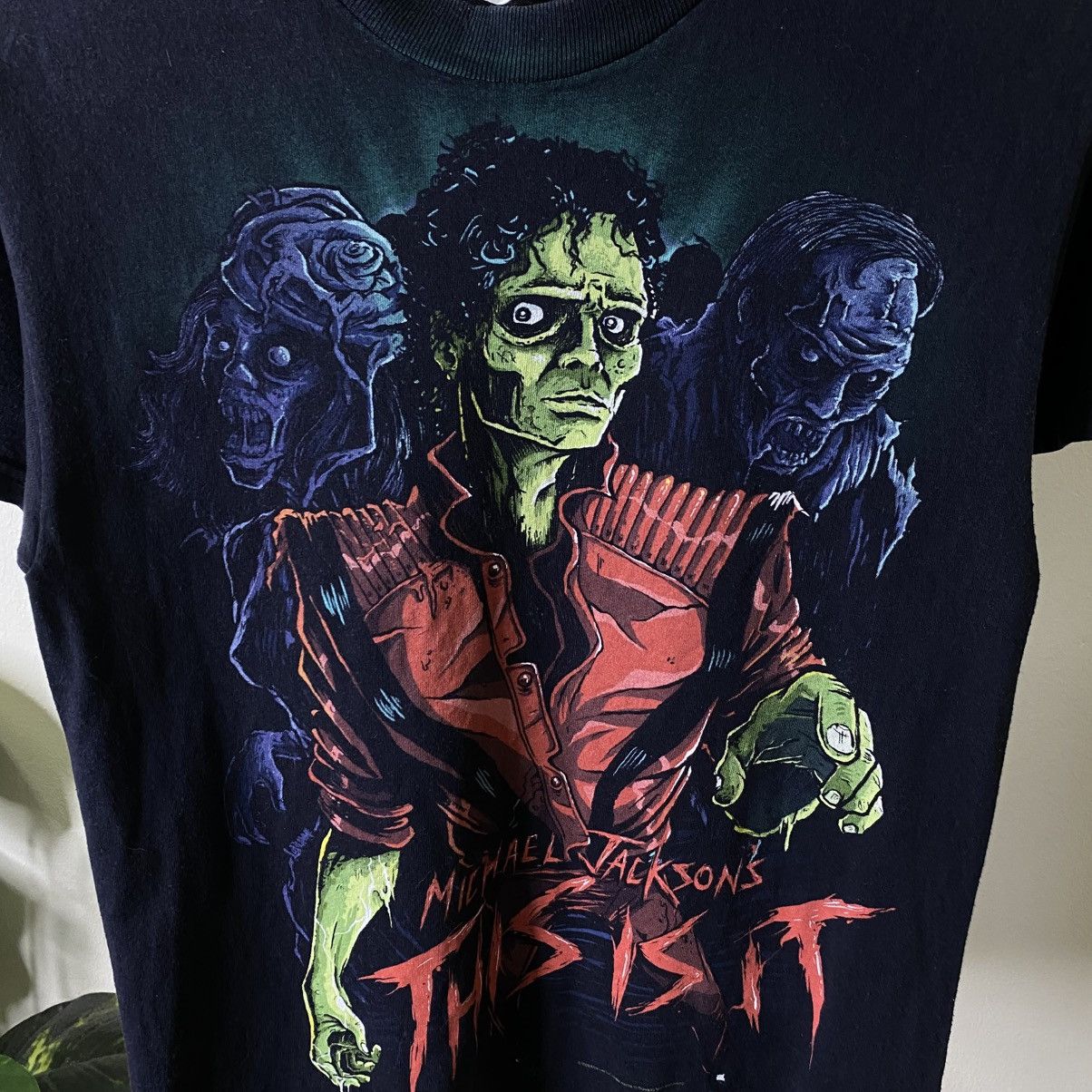 Michael Jackson Vintage 2009 Michael Jackson This Is It Zombie T Shirt Size US S / EU 44-46 / 1 - 2 Thumbnail