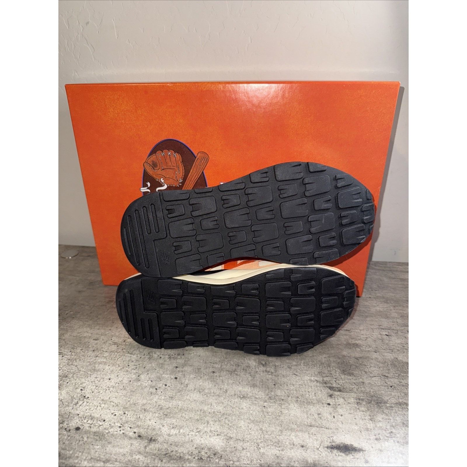 New Balance New Balance 57/40 Concepts (Special Box) Orange Size 7.5 Size US 7.5 / EU 40-41 - 4 Thumbnail