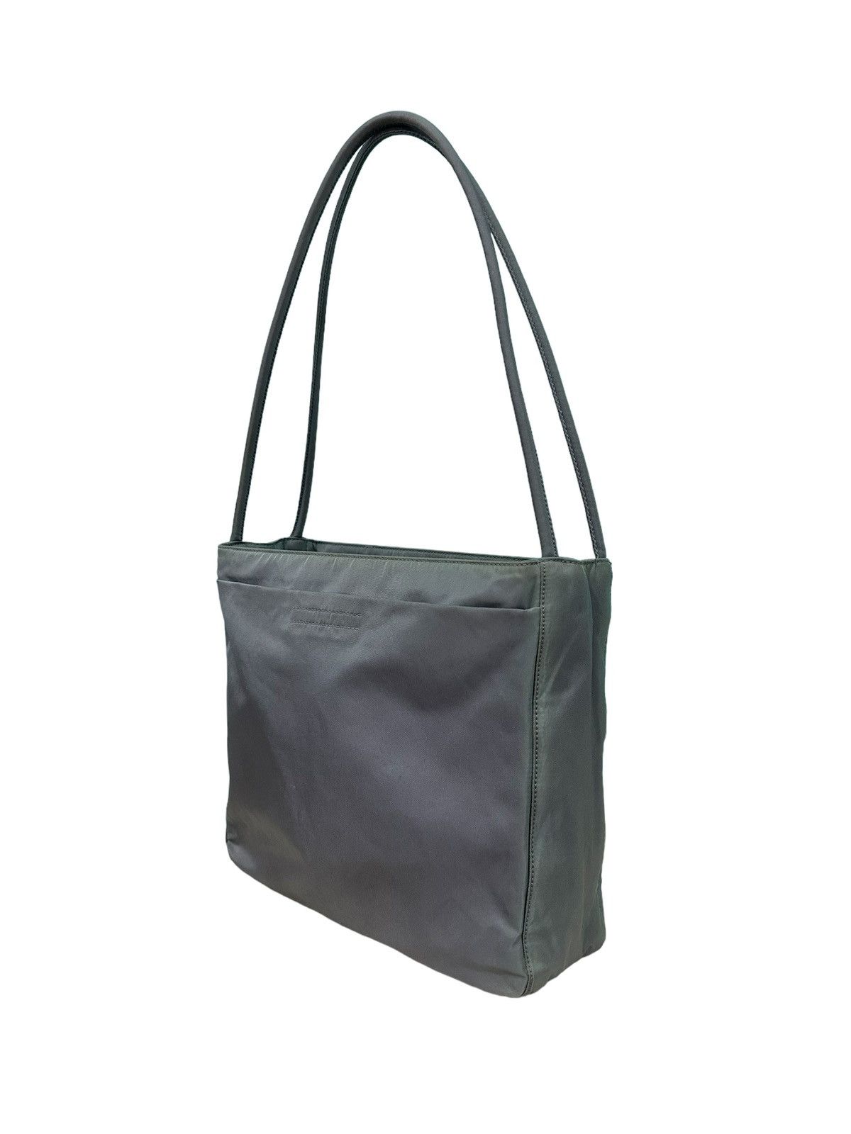 Prada × Vintage AUTHENTIC VINTAGE PRADA NYLON TOTE BAG Size ONE SIZE - 7 Thumbnail