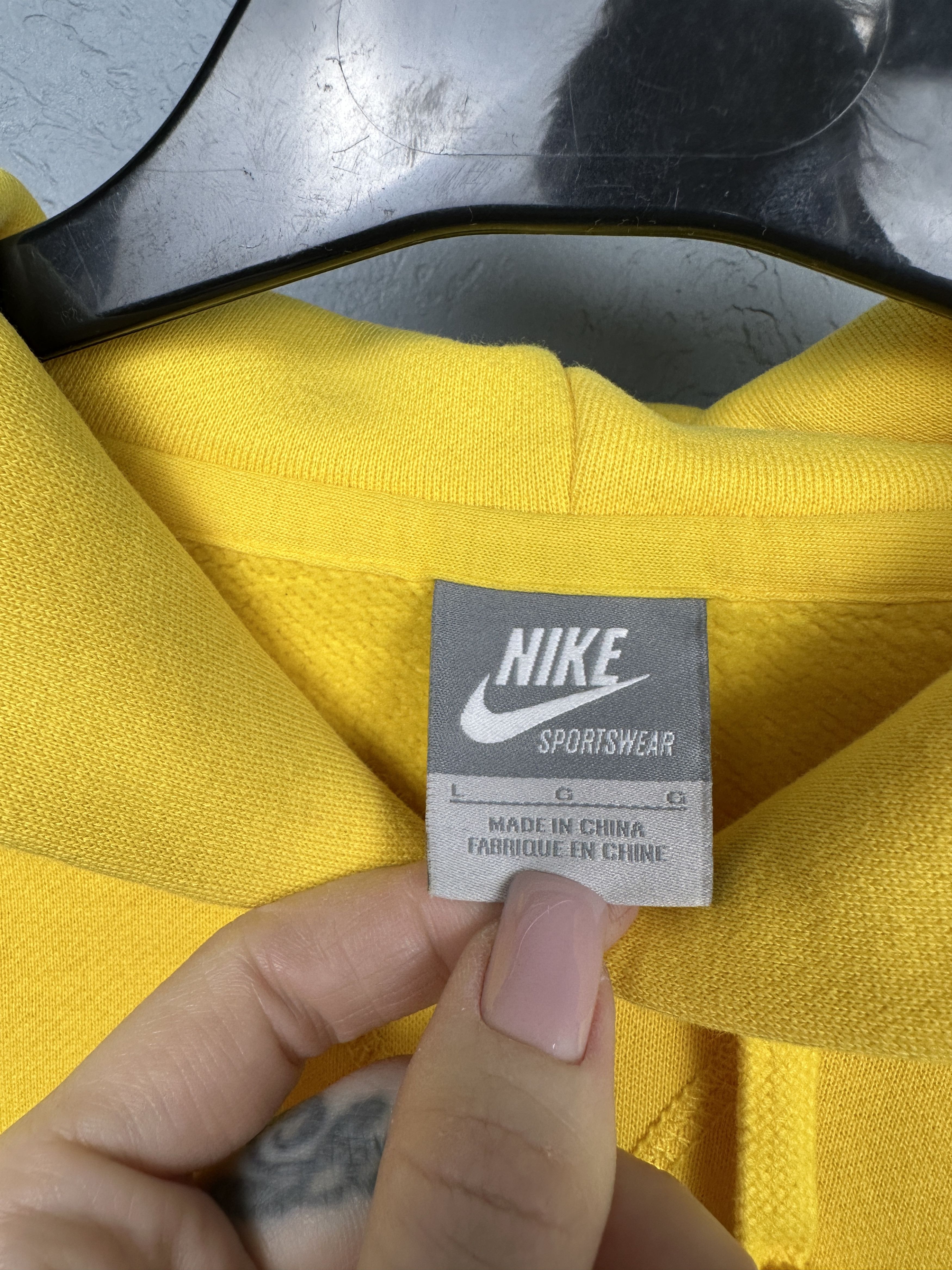 Nike Nike Vintage Mens Hoodie Mini Swoosh Size US L / EU 52-54 / 3 - 4 Thumbnail