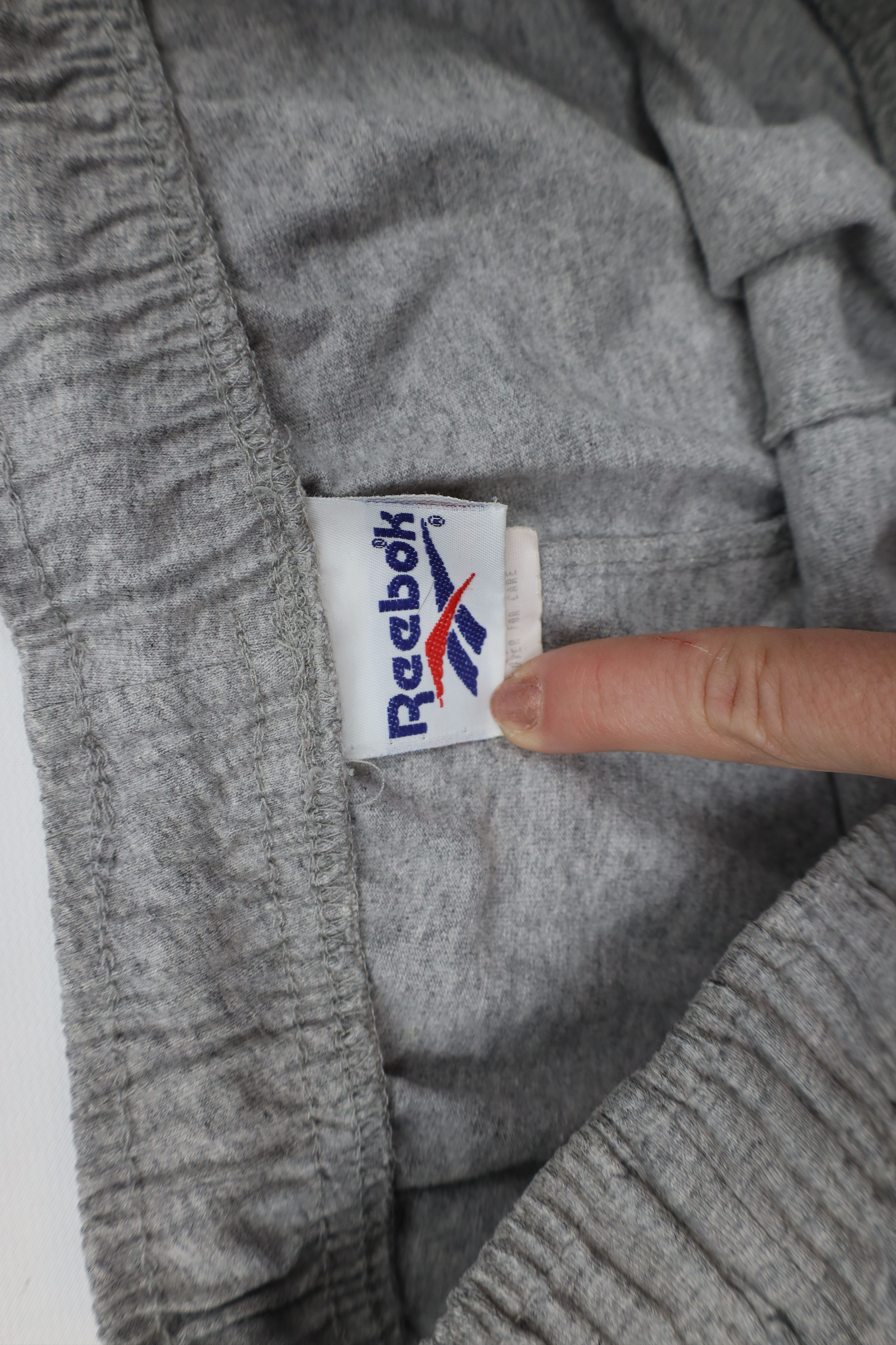 Reebok × Vintage Vintage 90s Reebok Logo Above Knee Shorts Gray Cotton USA Size US 34 / EU 50 - 9 Thumbnail