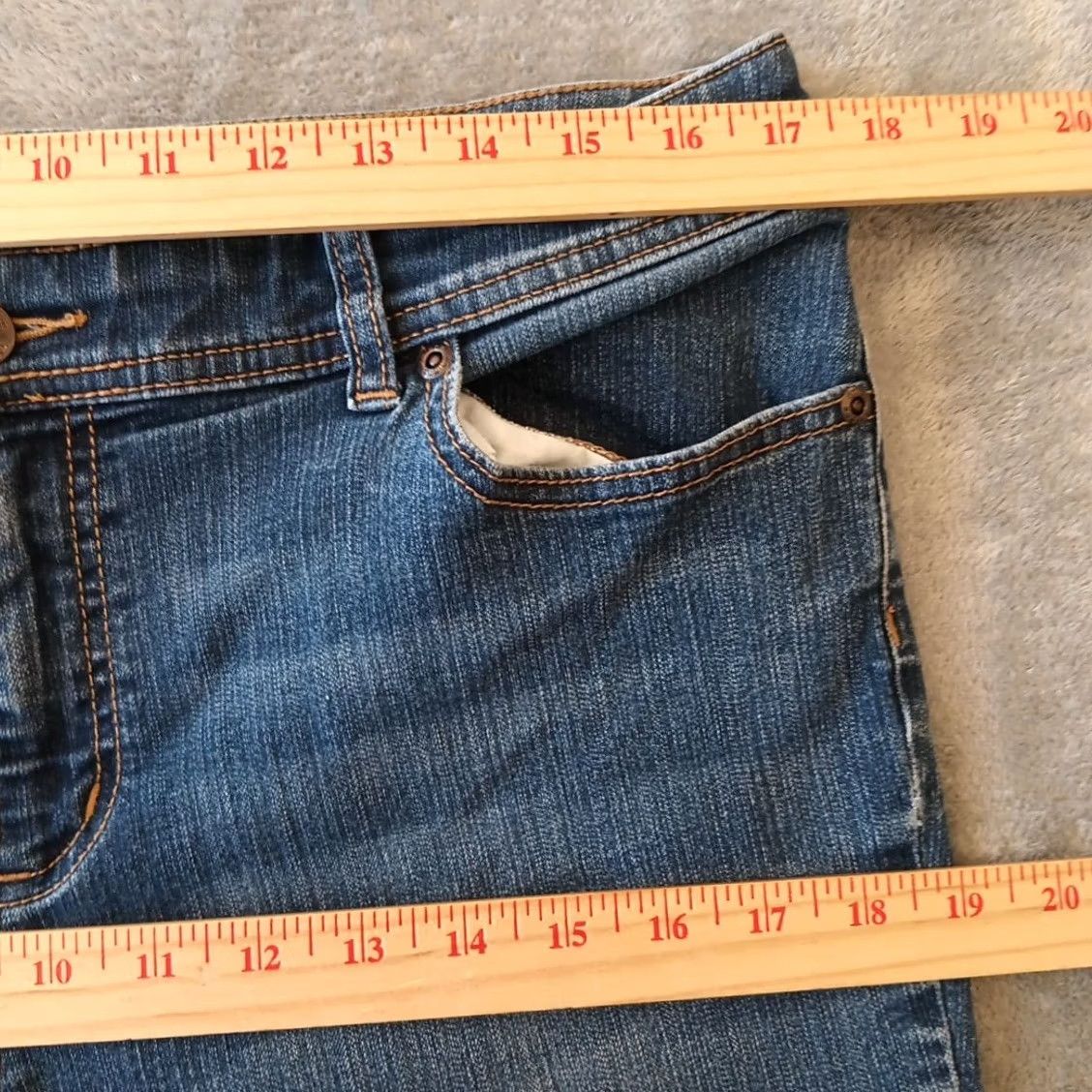 Vintage Chico's Jeans Womens Straight Jeans 33x30 Medium Wash Blue 2 Mid Rise Denim Cotton Blend 5-Pocket Womens Size 26" / US 2 / IT 38 - 3 Thumbnail