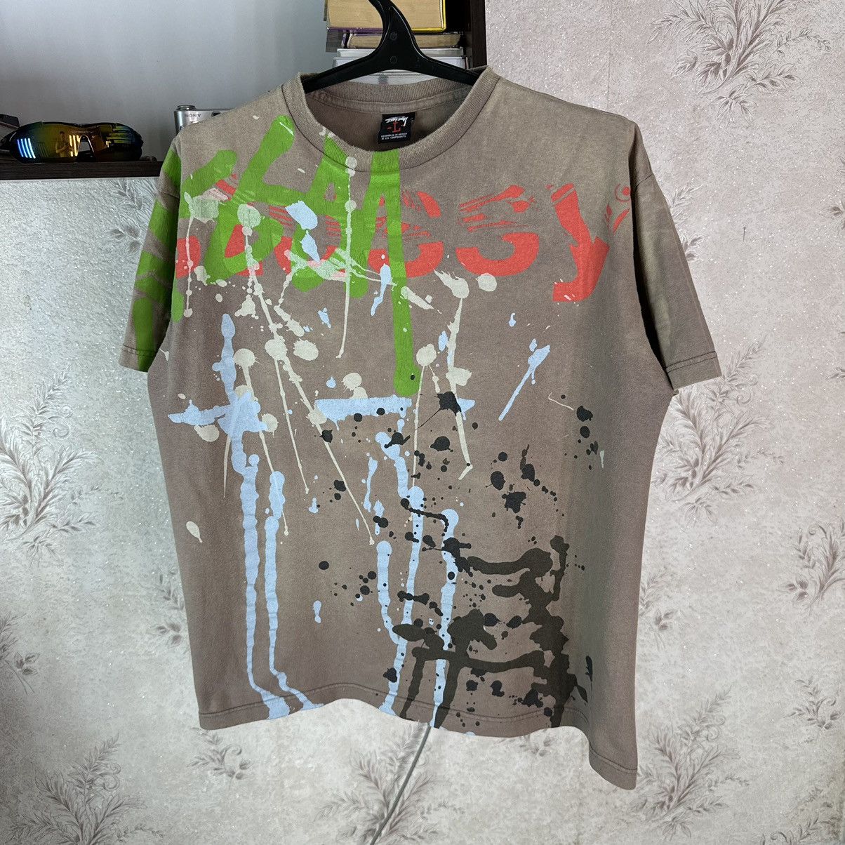 Stussy × Vintage Vintage Stussy T shirt 00s Grafity Beige Streetwear Skate L Size US L / EU 52-54 / 3 - 14 Thumbnail