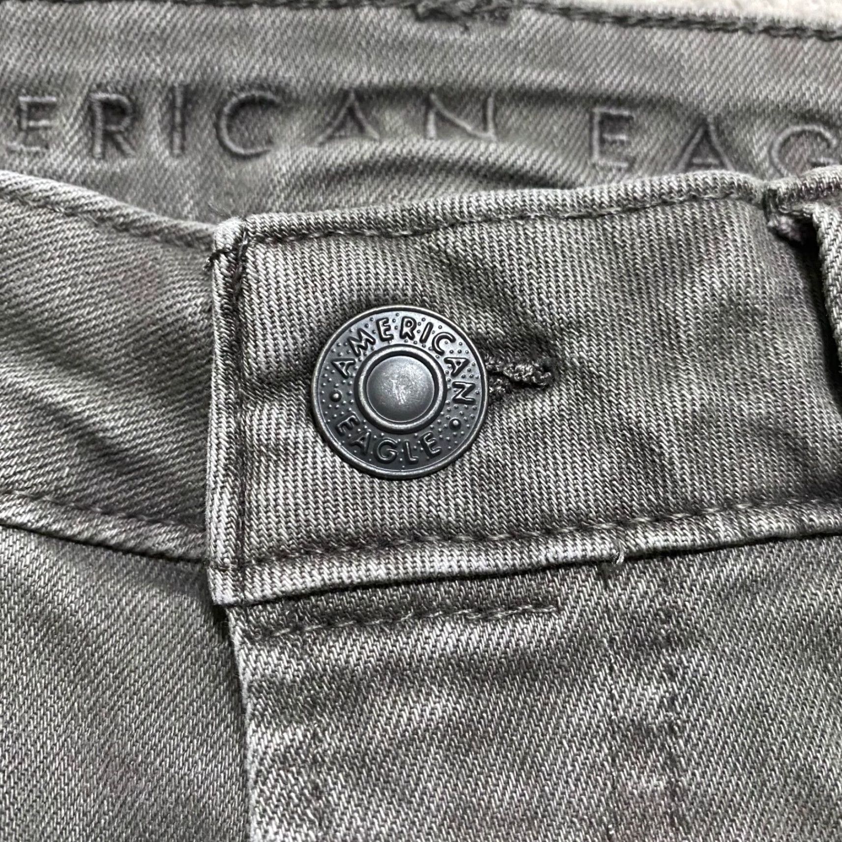 American Eagle Outfitters American Eagle Outfitters Jeans Mens 29x32 Gray Denim Athletic Fit Tapered Medium Wash Size US 29 - 4 Thumbnail
