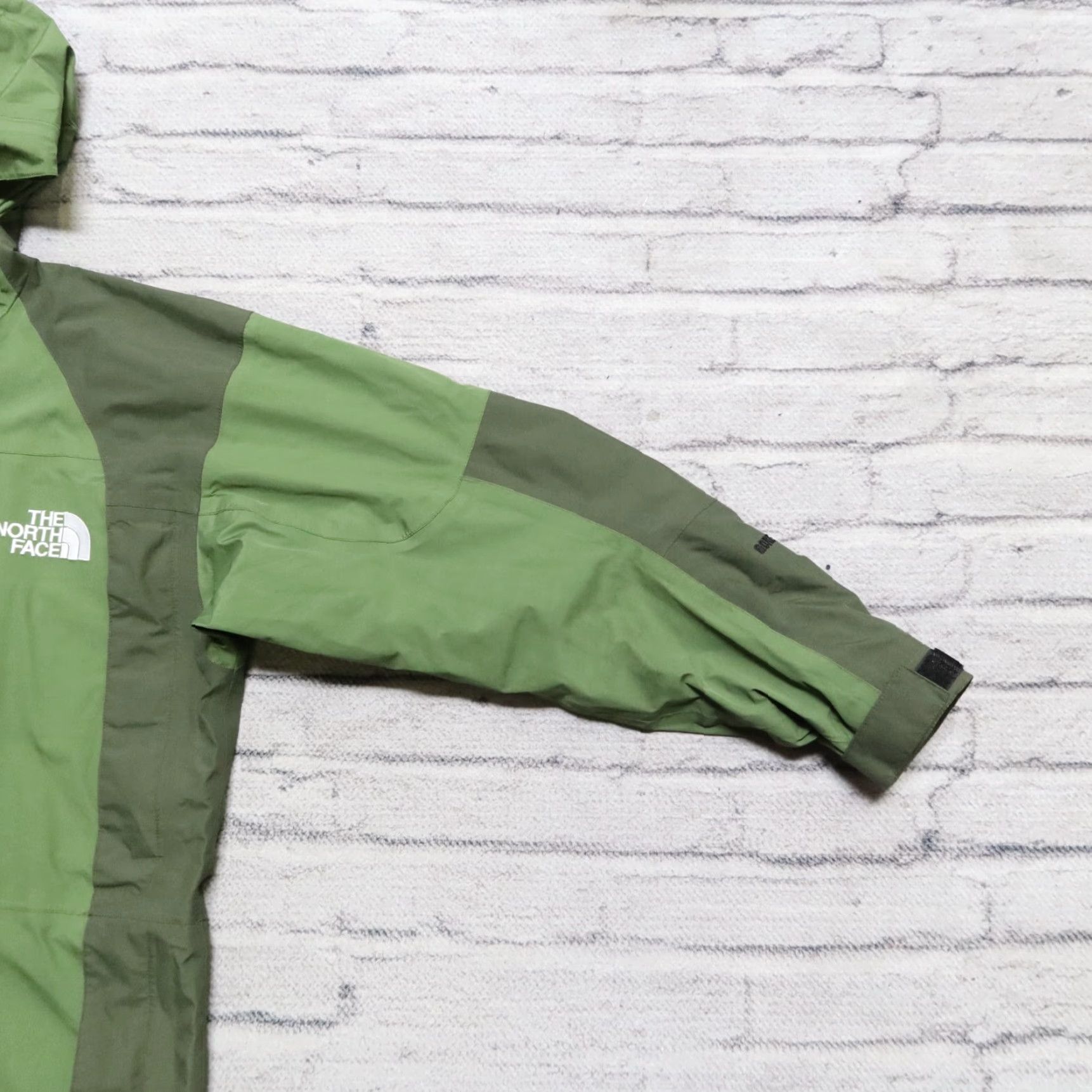 The North Face VINTAGE The North Face Goretex Mountain Guide Parka Jacket M Green 90s 00s Size US M / EU 48-50 / 2 - 5 Thumbnail