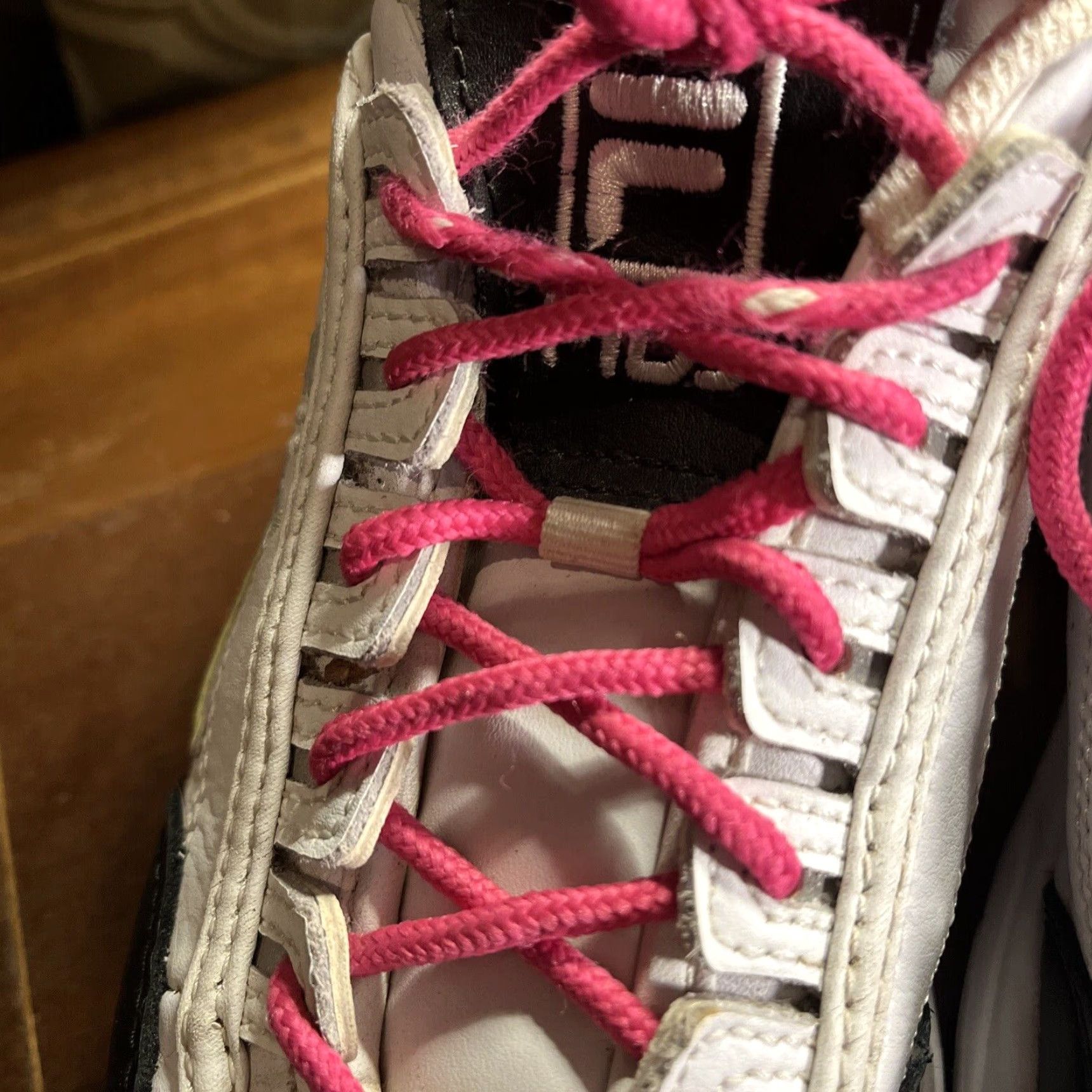 Fila VINTAGE FILA Sneakers Women Casual Low Top Sport Style Size 7 White Pink Neon Size US 7 / IT 37 - 6 Thumbnail