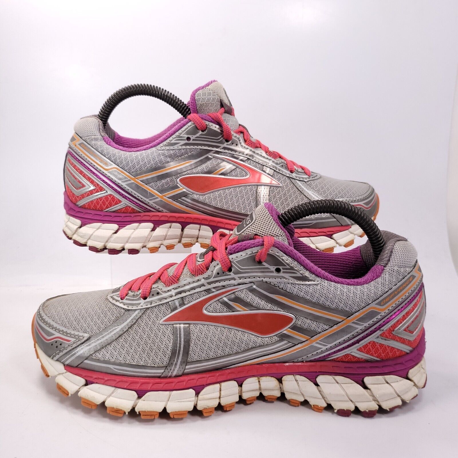 Brooks Brooks Defyance 9 Shoe Womens Size 8.5 1202051B003 Gray Pink Size US 8.5 / IT 38.5 - 5 Thumbnail