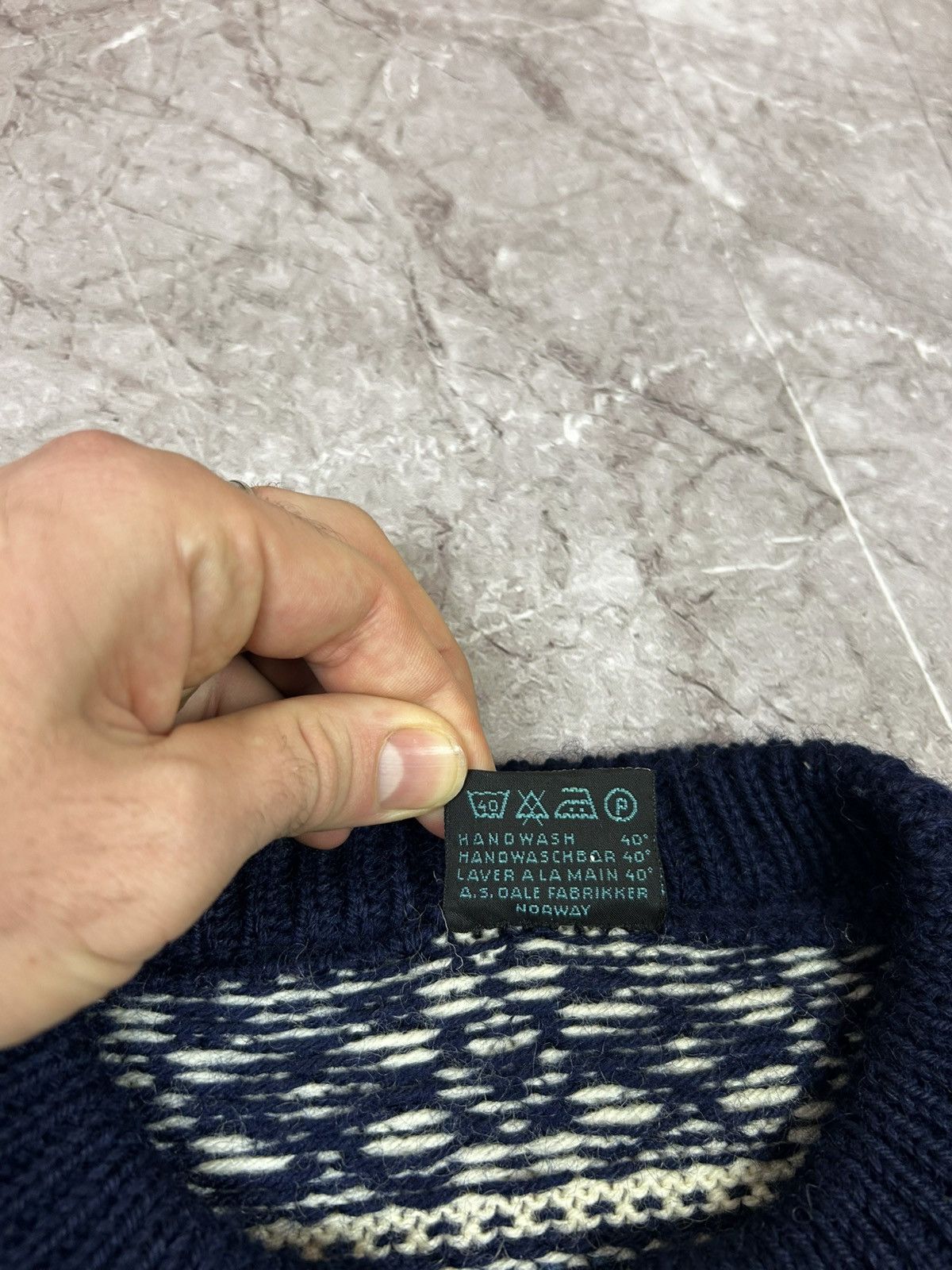 Dale Of Norway Vintage Dale Of Norway Pure Wool Cardigan Sweater Women Sz M Size M / US 6-8 / IT 42-44 - 6 Thumbnail