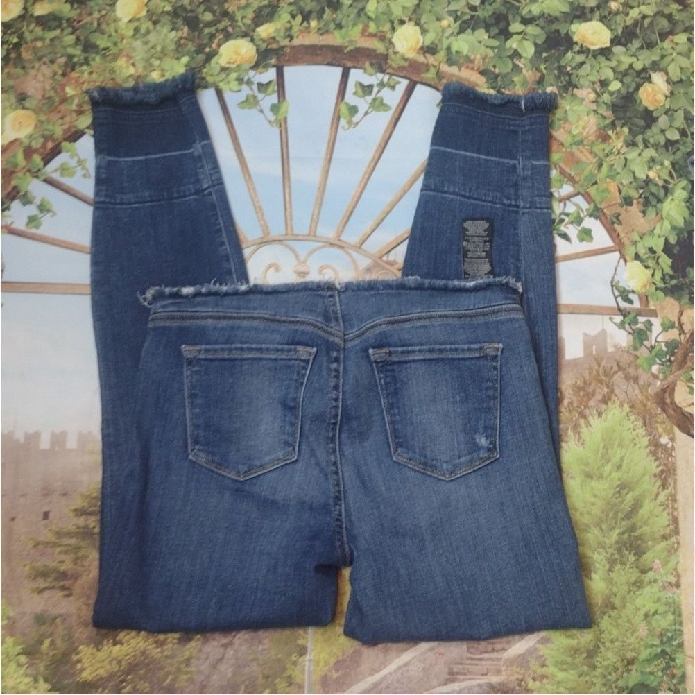 J Brand J BRAND Capri Stigma Distressed Fringe Jeans Size 26 Size 29" - 4 Thumbnail