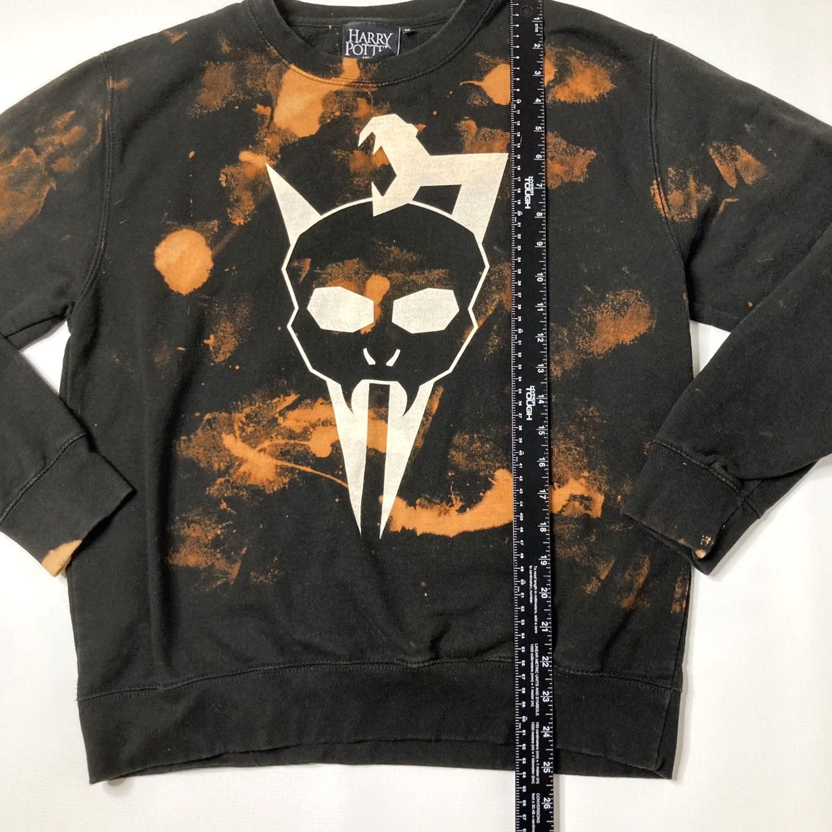 Vintage Harry Potter The Cursed Child Sweatshirt London Black Crewneck Adult Size Medium Size US M / EU 48-50 / 2 - 4 Thumbnail