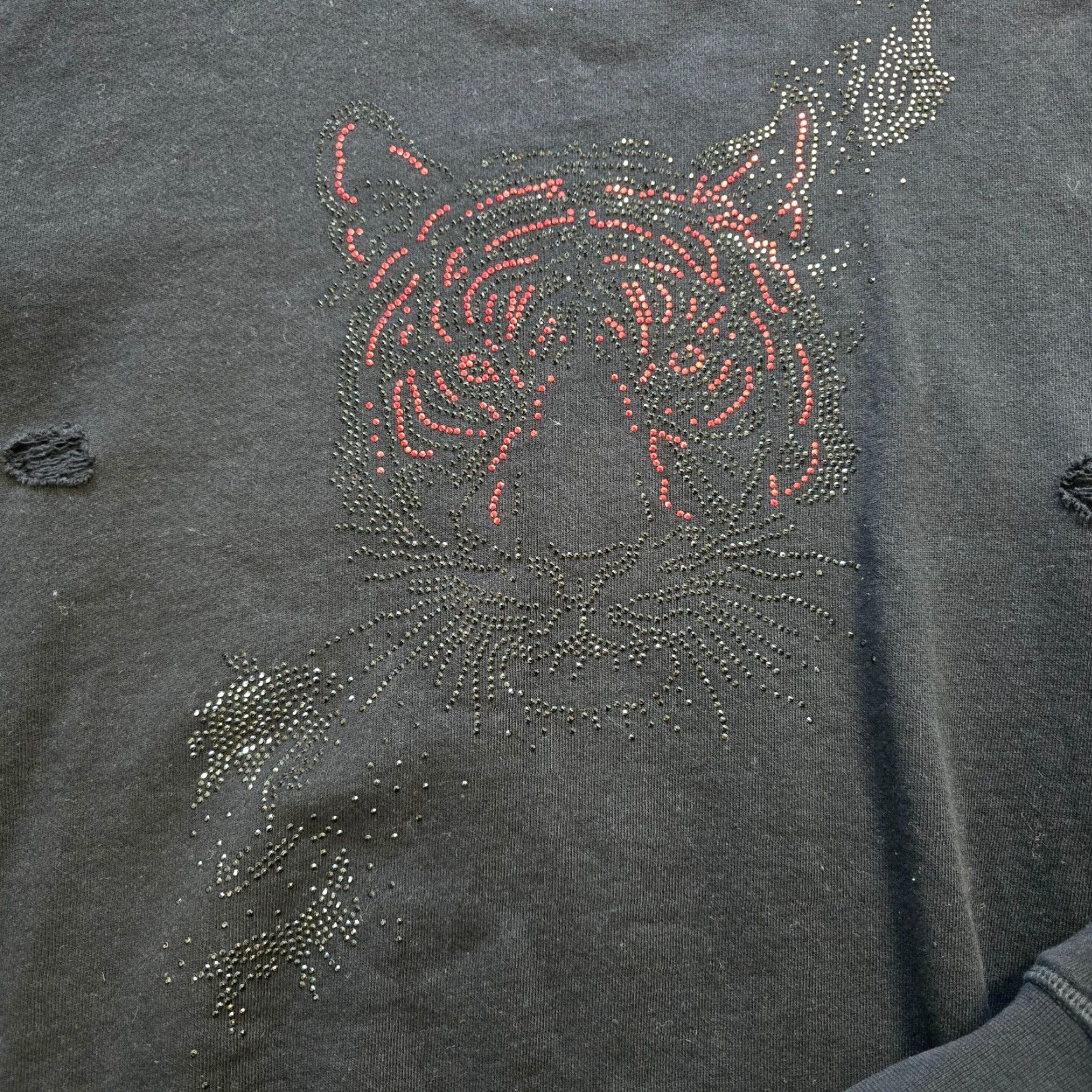 Antony Morato Antony Morato Sweatshirt Womens Size Large Black Tiger Rhinestone Distressed Y2K Pullover Crew Neck Long Sleeve Size L / US 10 / IT 46 - 3 Thumbnail