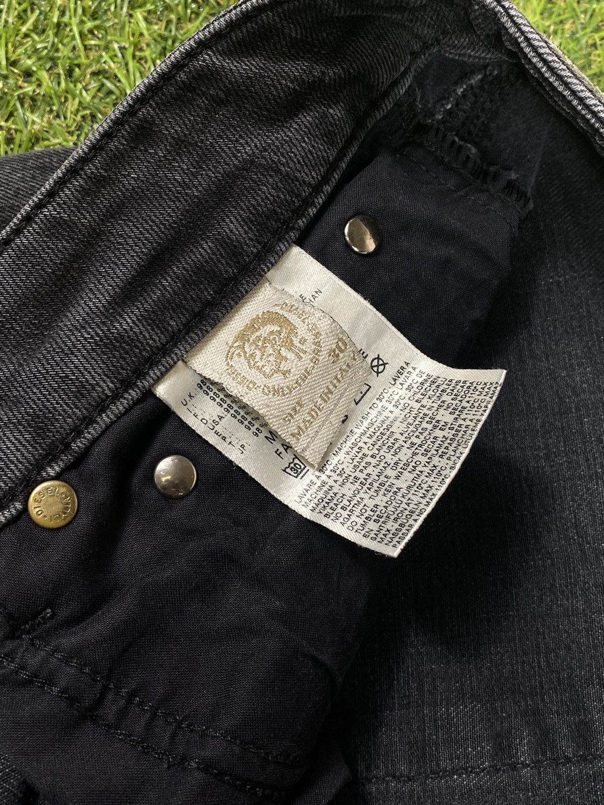 Diesel × Vintage Vintage Y2K Diesel jeans denim streetwear style size 30x32 Size 30" / US 8 / IT 44 - 6 Thumbnail