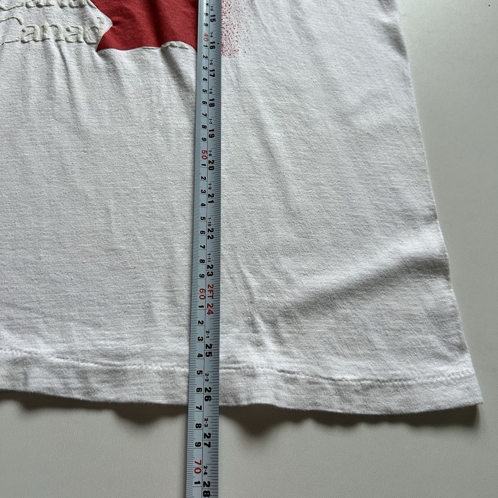Vintage Vintage 90s Canada Flag T-Shirt Large White Maple Leaf Rare Size US L / EU 52-54 / 3 - 6 Thumbnail