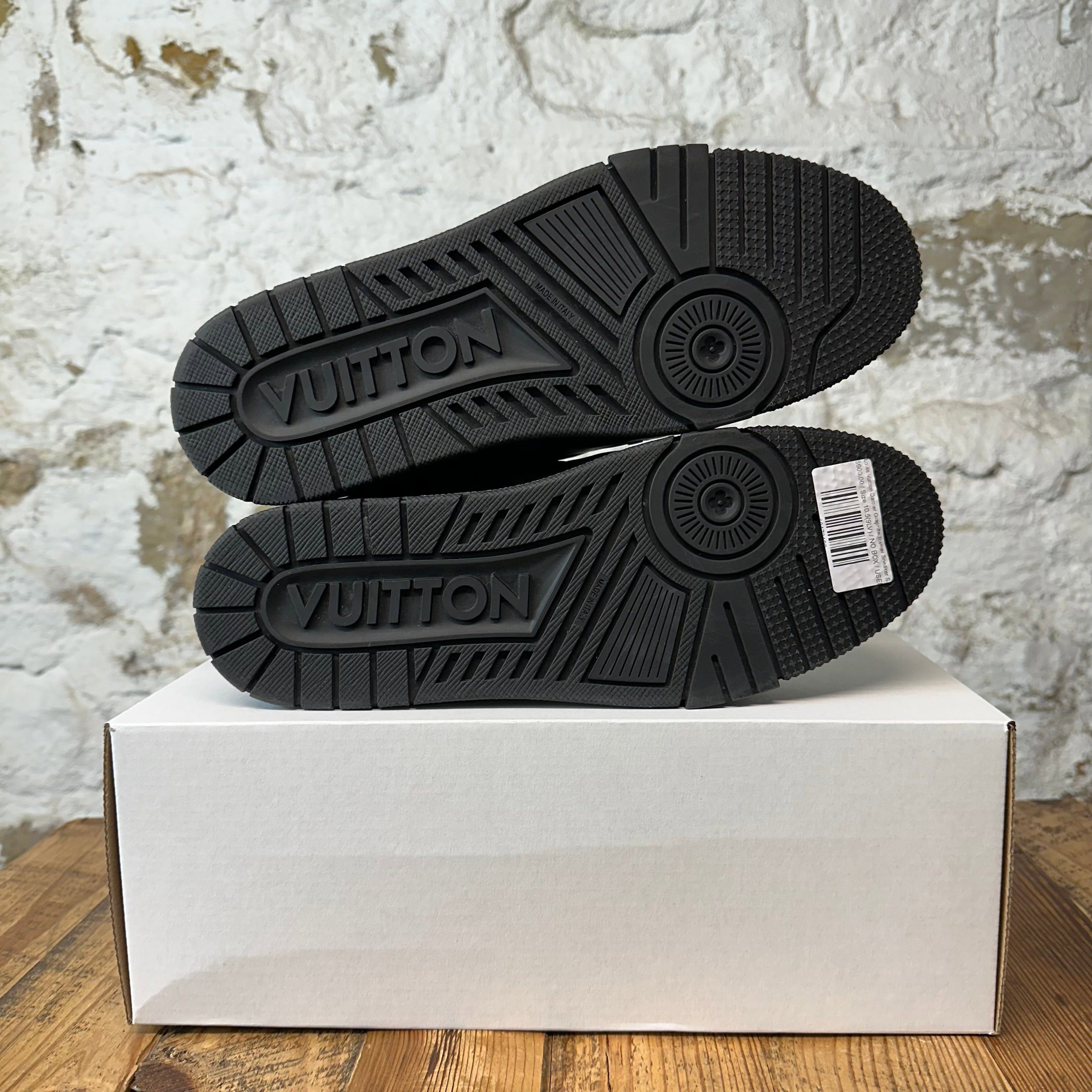 Louis Vuitton Louis Vuitton Damier Graphite Trainer Sneaker Sz 10.5 (9LV) Size US 10.5 / EU 43-44 - 5 Thumbnail
