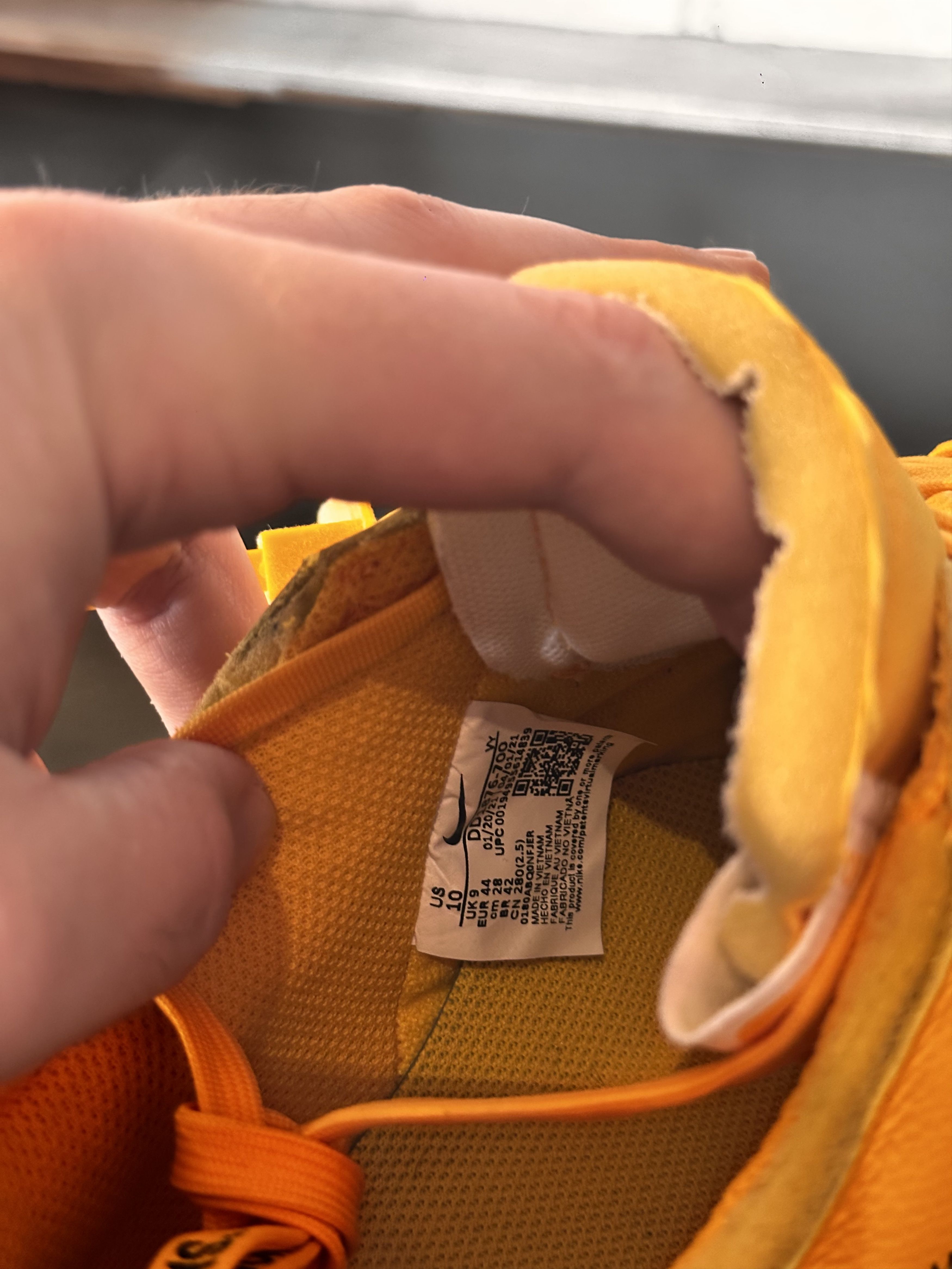Nike × Off-White Nike X Off-White AF1 CA University Gold Size US 10 / EU 43 - 9 Thumbnail