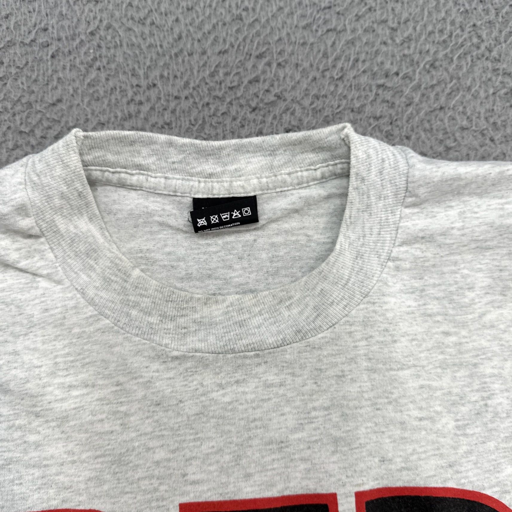 Fruit Of The Loom VINTAGE Fruit of the Loom Shirt XL USA White 90s Beer Dog Graphic Print Crew Neck Short Sleeve Men Mens Size US XL / EU 56 / 4 - 4 Thumbnail