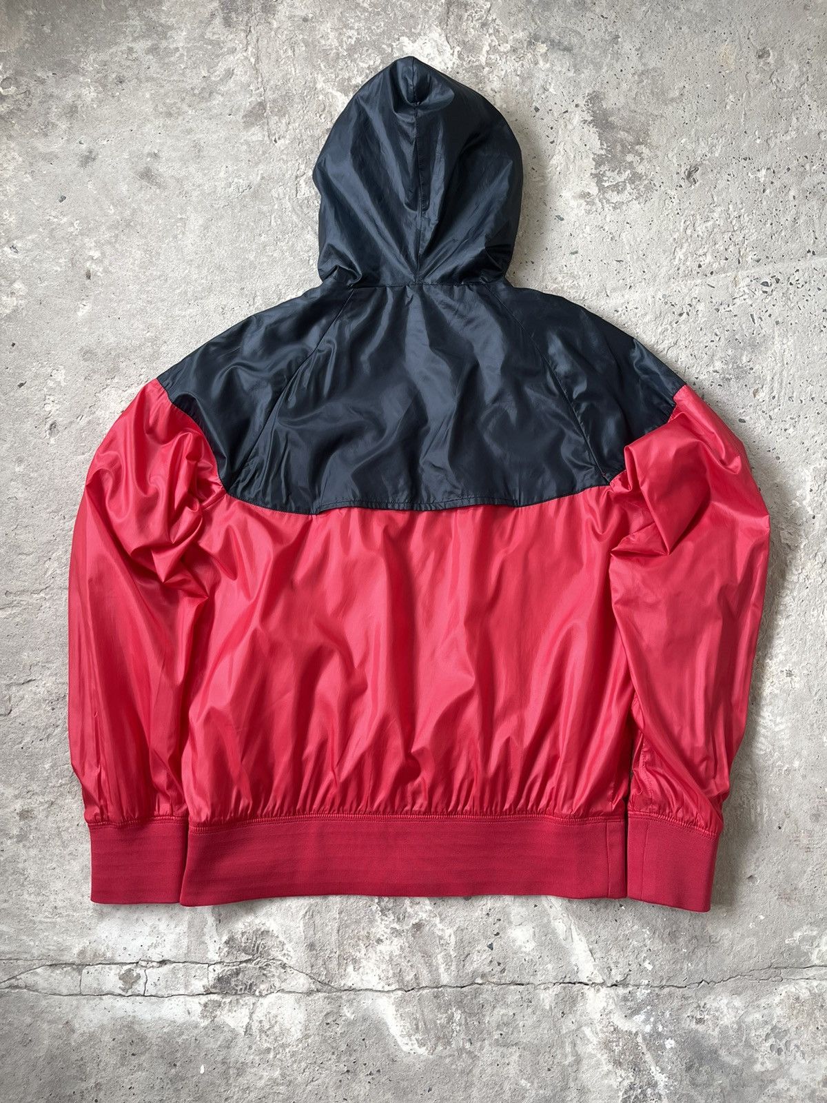 Nike Nike The Windrunner Light Hooded Zip Up Windbreaker Jacket Size US M / EU 48-50 / 2 - 12 Thumbnail