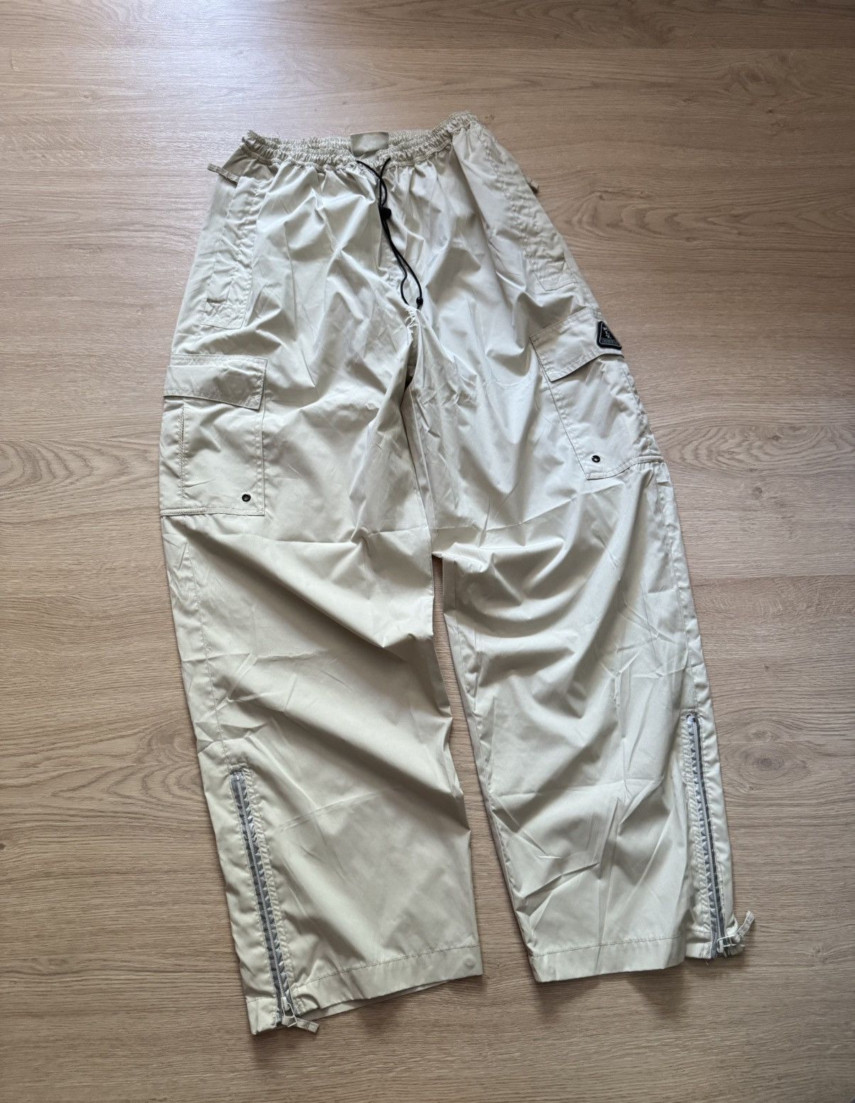 Vintage Vintage Giant 00’s y2k Nylon Baggy Cargo Pants Size US 36 / EU 52 - 1 Thumbnail