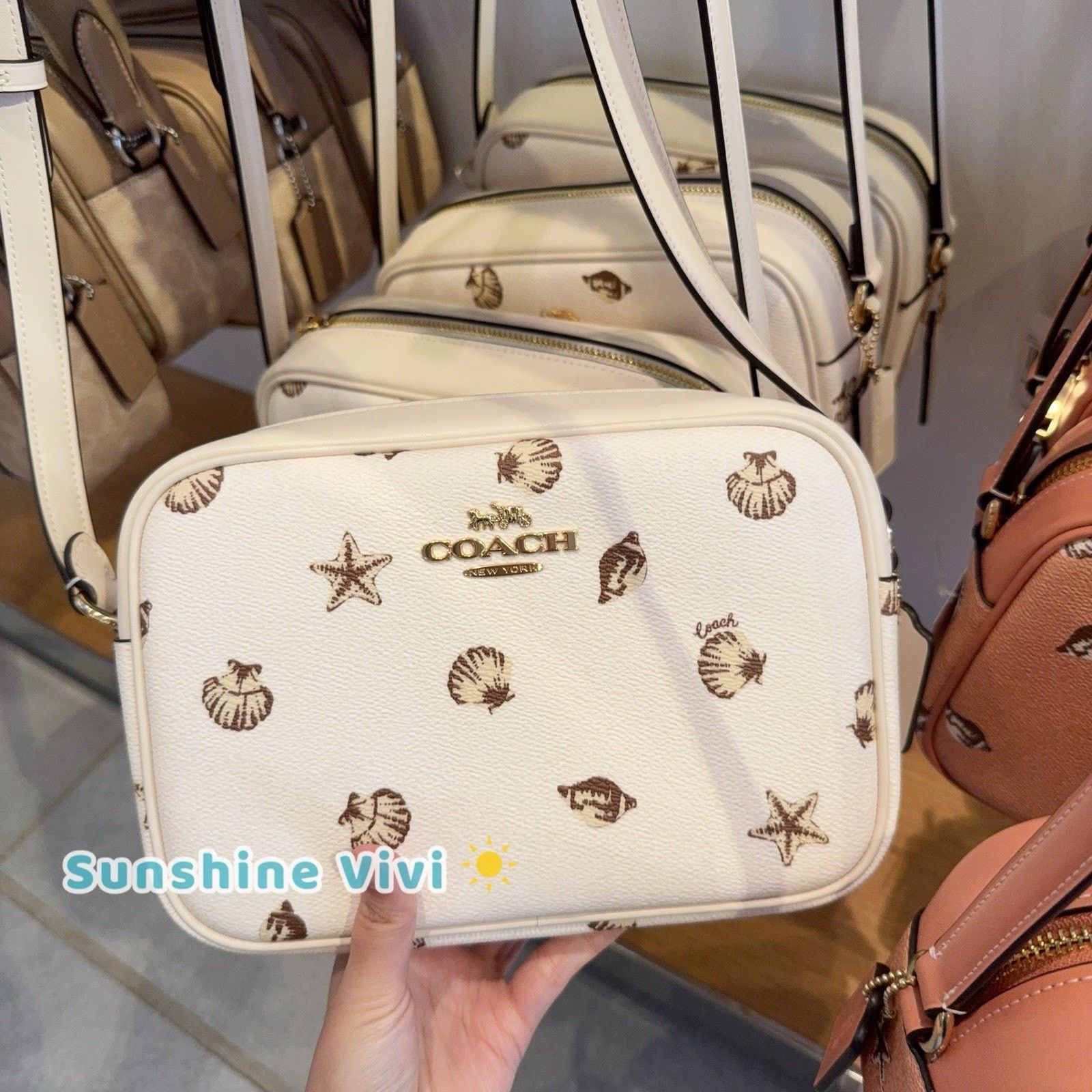 Coach NWT COACH Jamie Camera Bag Shell Print CBM17, Chalk/Multi Size ONE SIZE - 1 Thumbnail