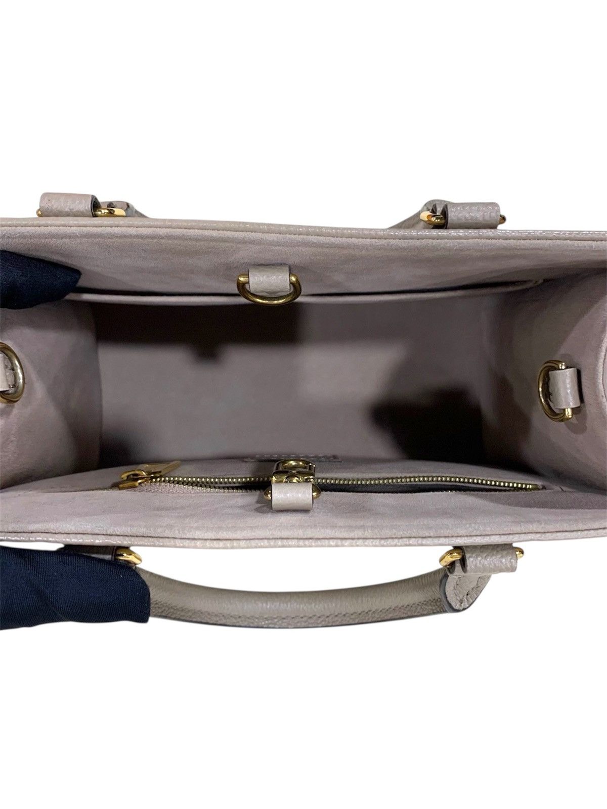Louis Vuitton Louis Vuitton OnTheGo Women Bicolor Monogram leather Bag Size ONE SIZE - 6 Thumbnail
