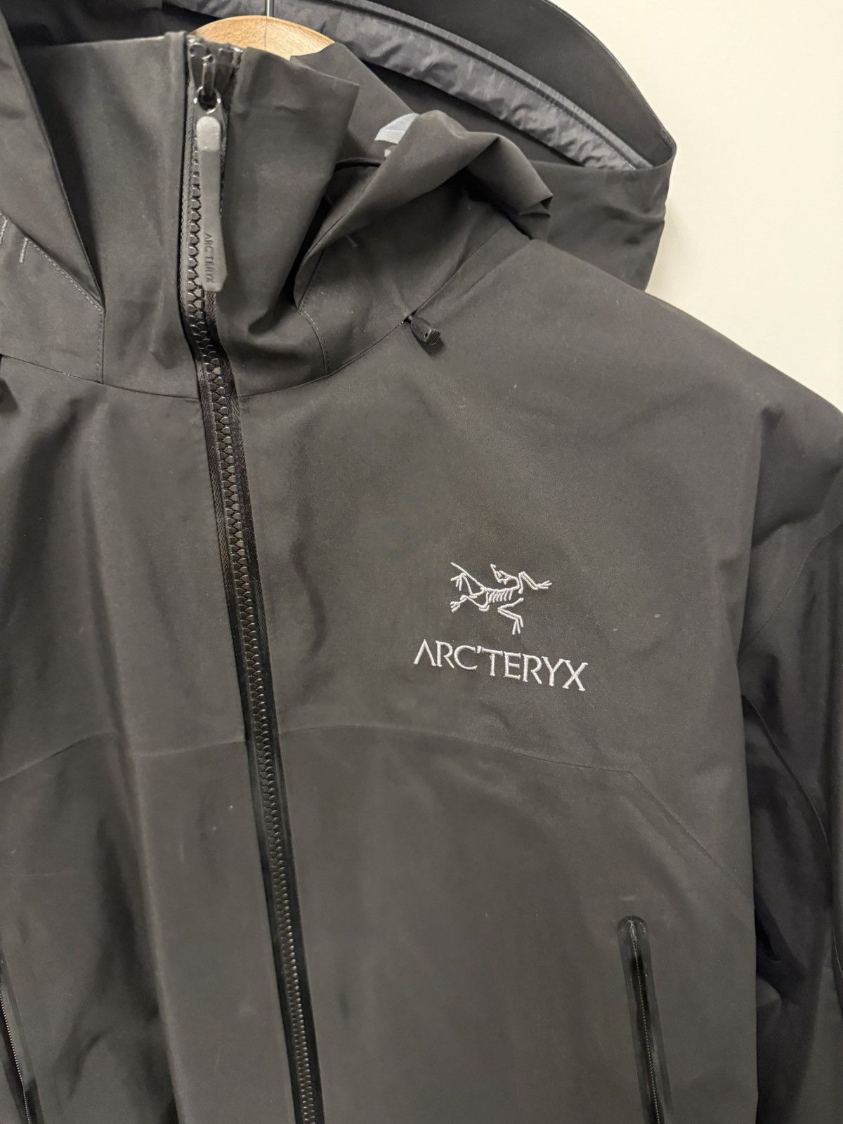 Arc'teryx ARC'TERYX JACKET MEN'S Size US L / EU 52-54 / 3 - 1 Thumbnail