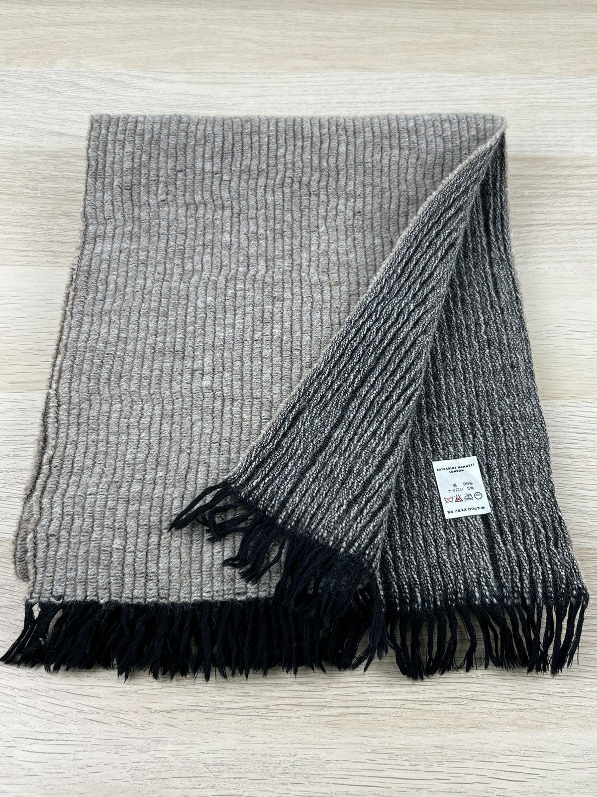 Katharine Hamnett London Katharine Hamnett London Scarf / Muffler / Neckwear M059 Size ONE SIZE - 4 Thumbnail