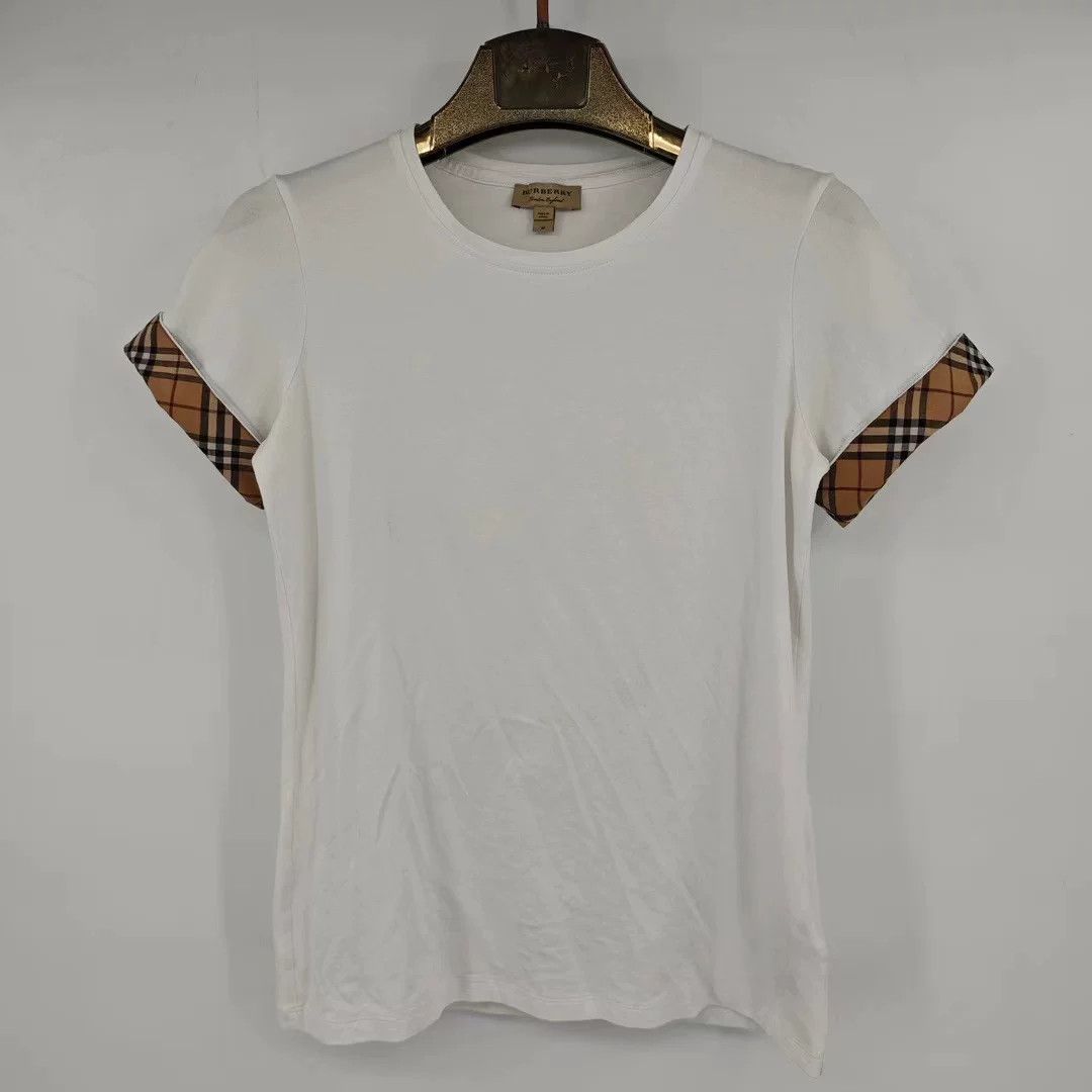 Burberry Burberry T-Shirt M Women Size M / US 6-8 / IT 42-44 - 1 Thumbnail